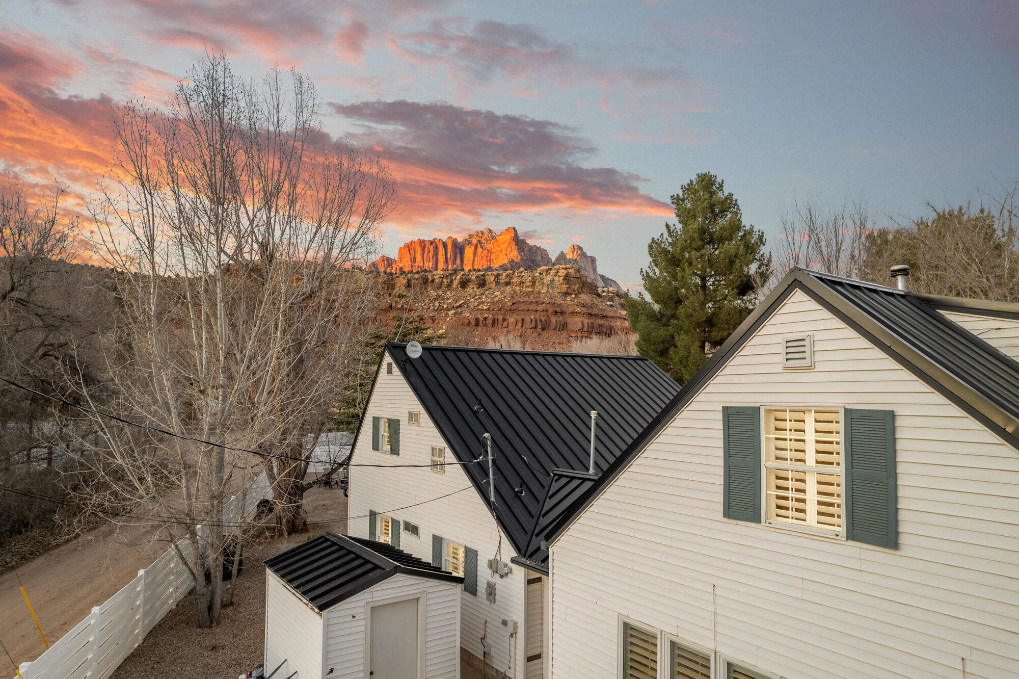 ROCKVILLE TOWNSITE - Residential
