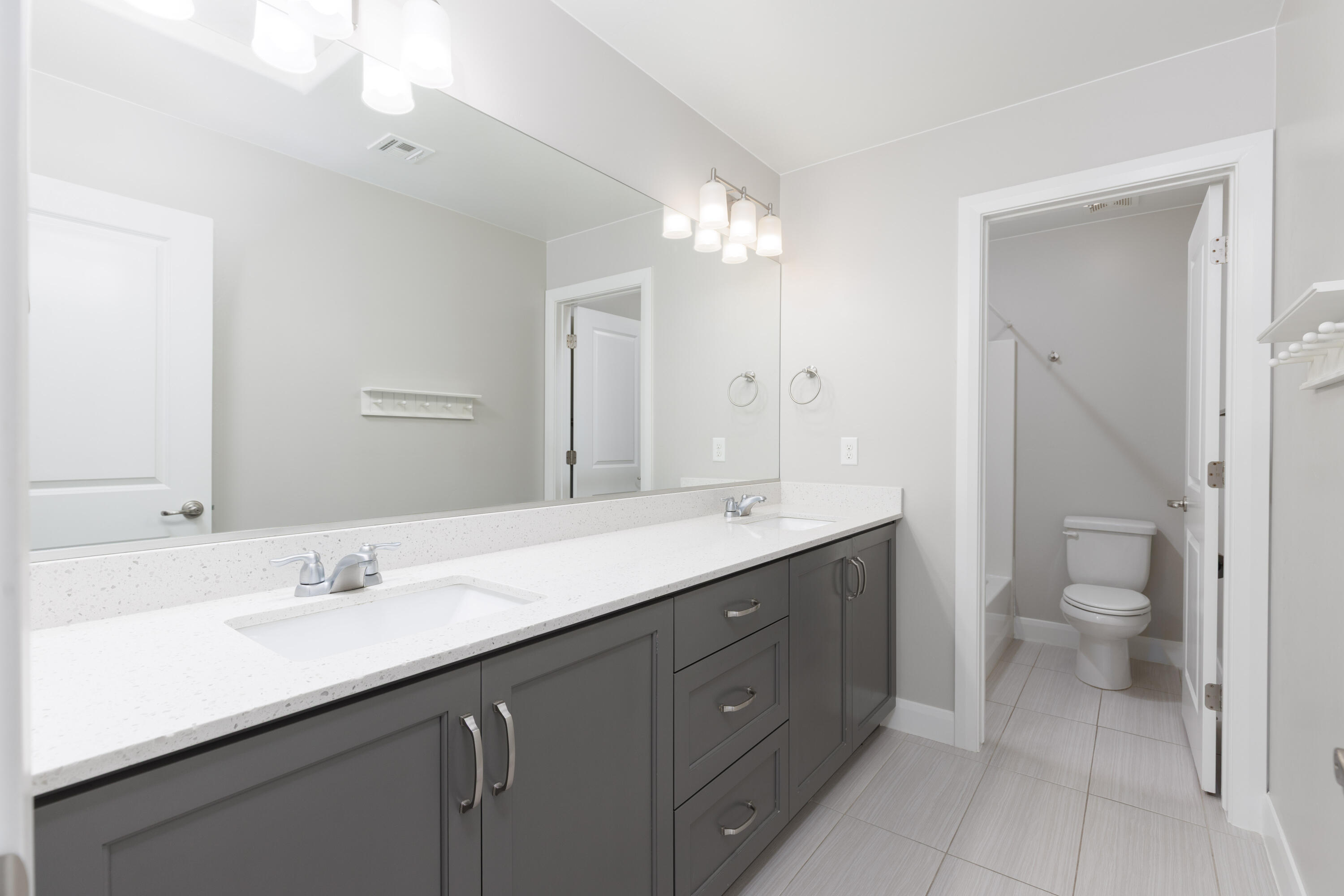 OAKWOOD ESTATES - Residential