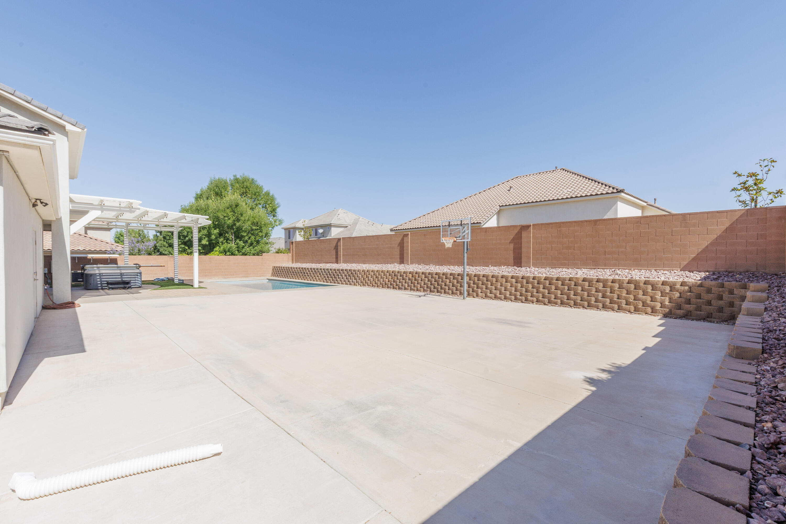 OAKWOOD ESTATES - Residential