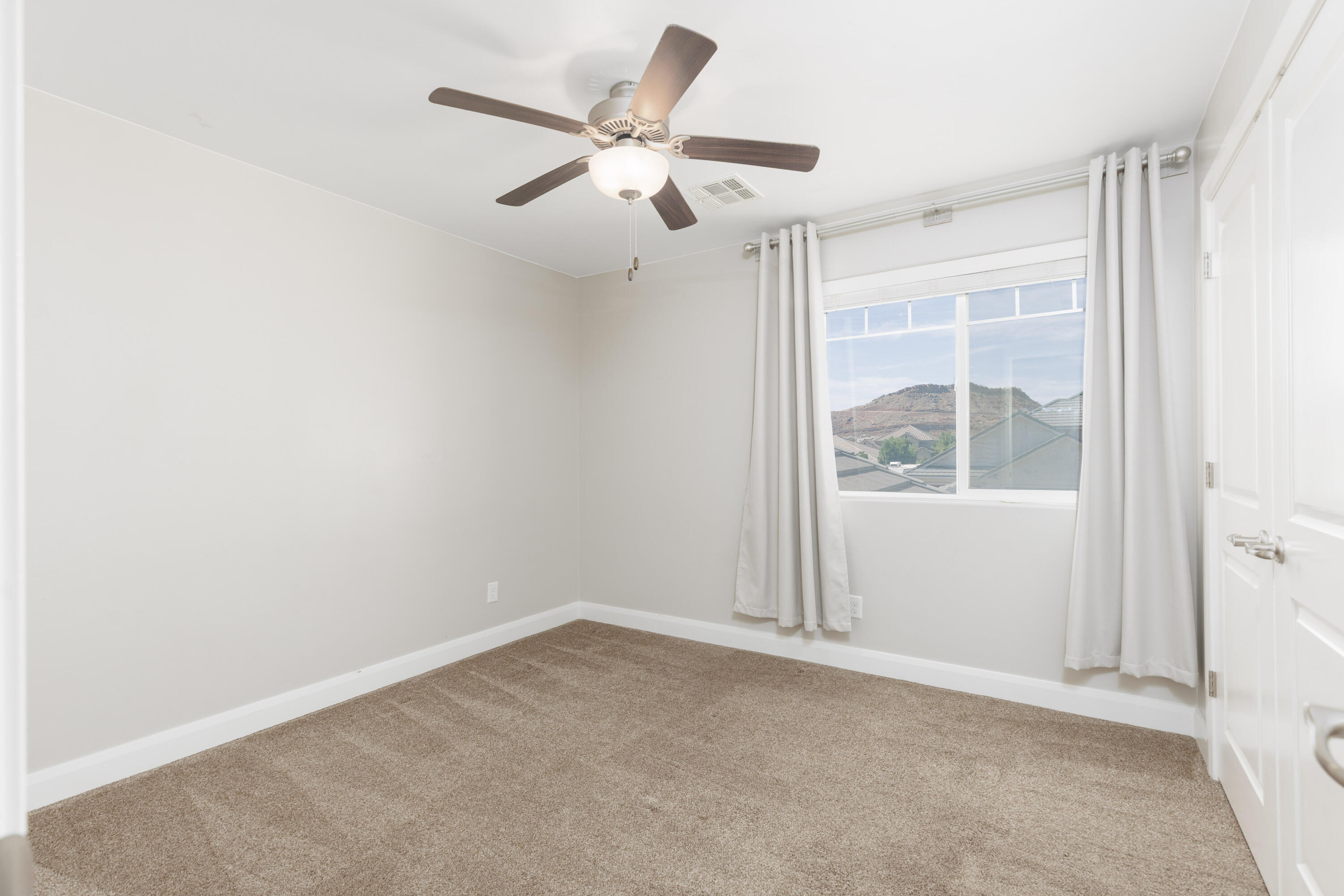 OAKWOOD ESTATES - Residential