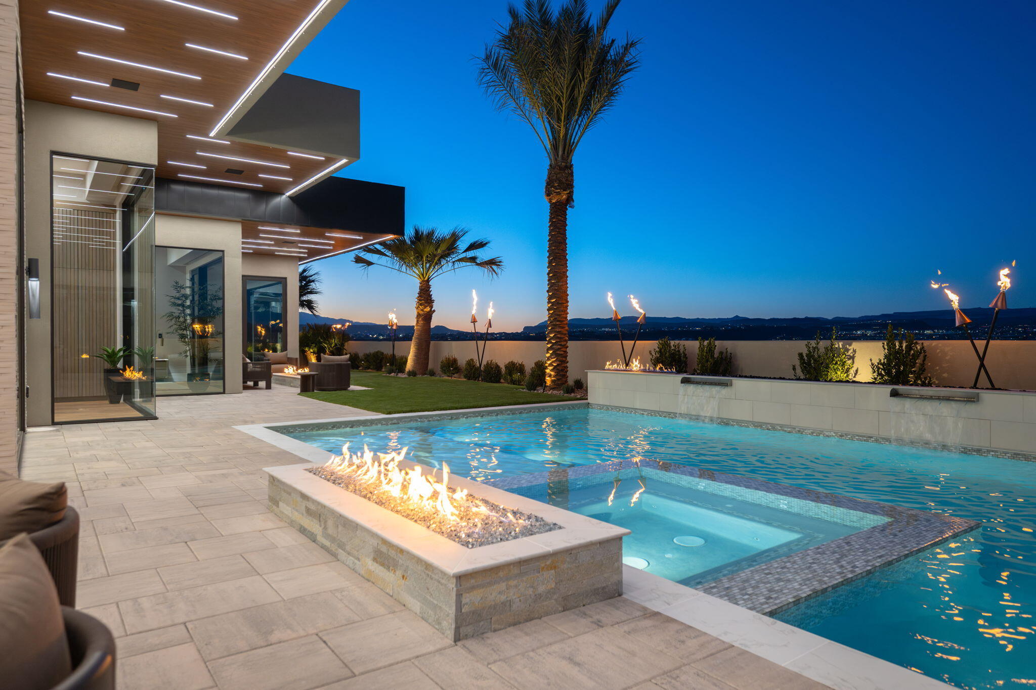 STONE CLIFF - Residential