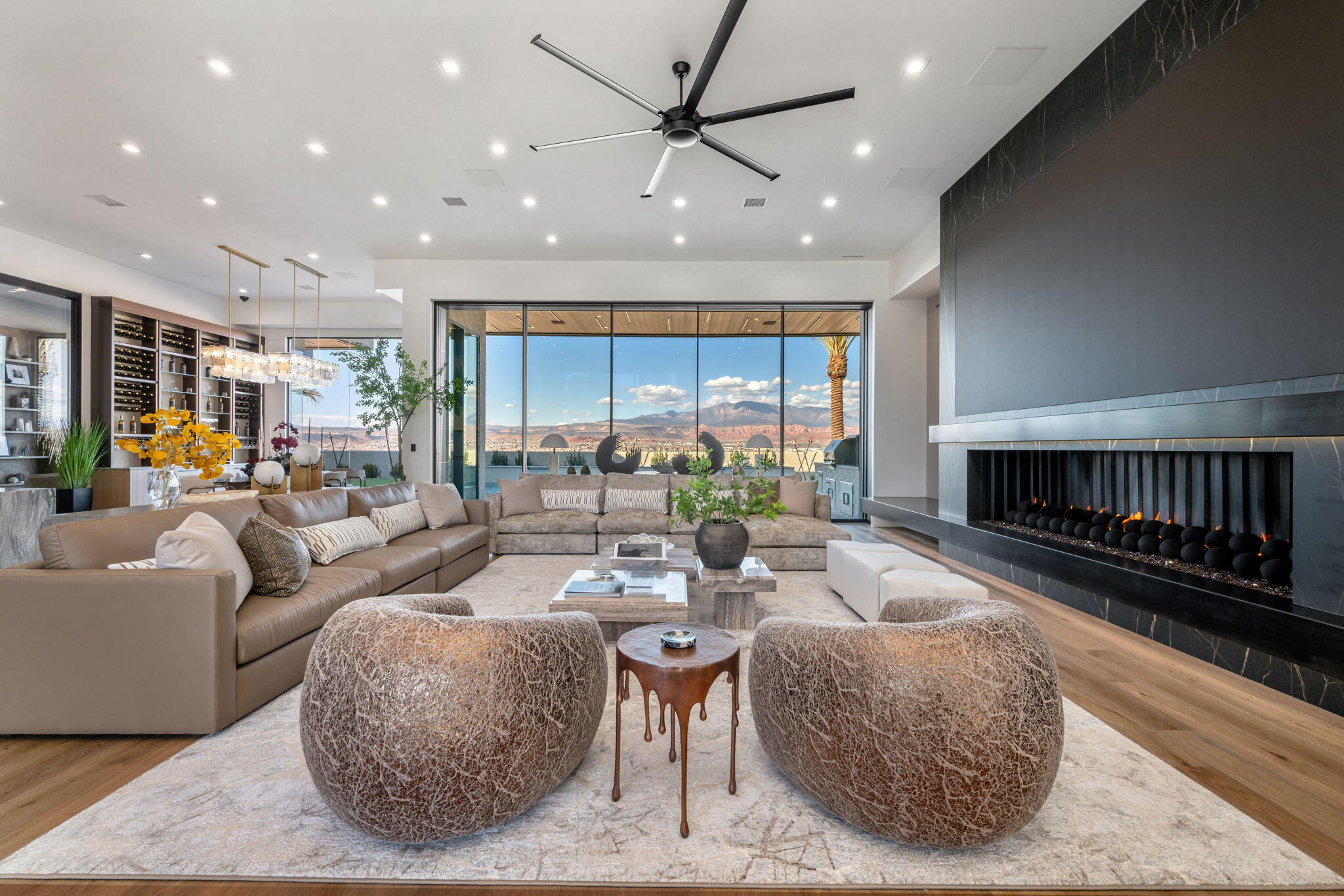 STONE CLIFF - Residential