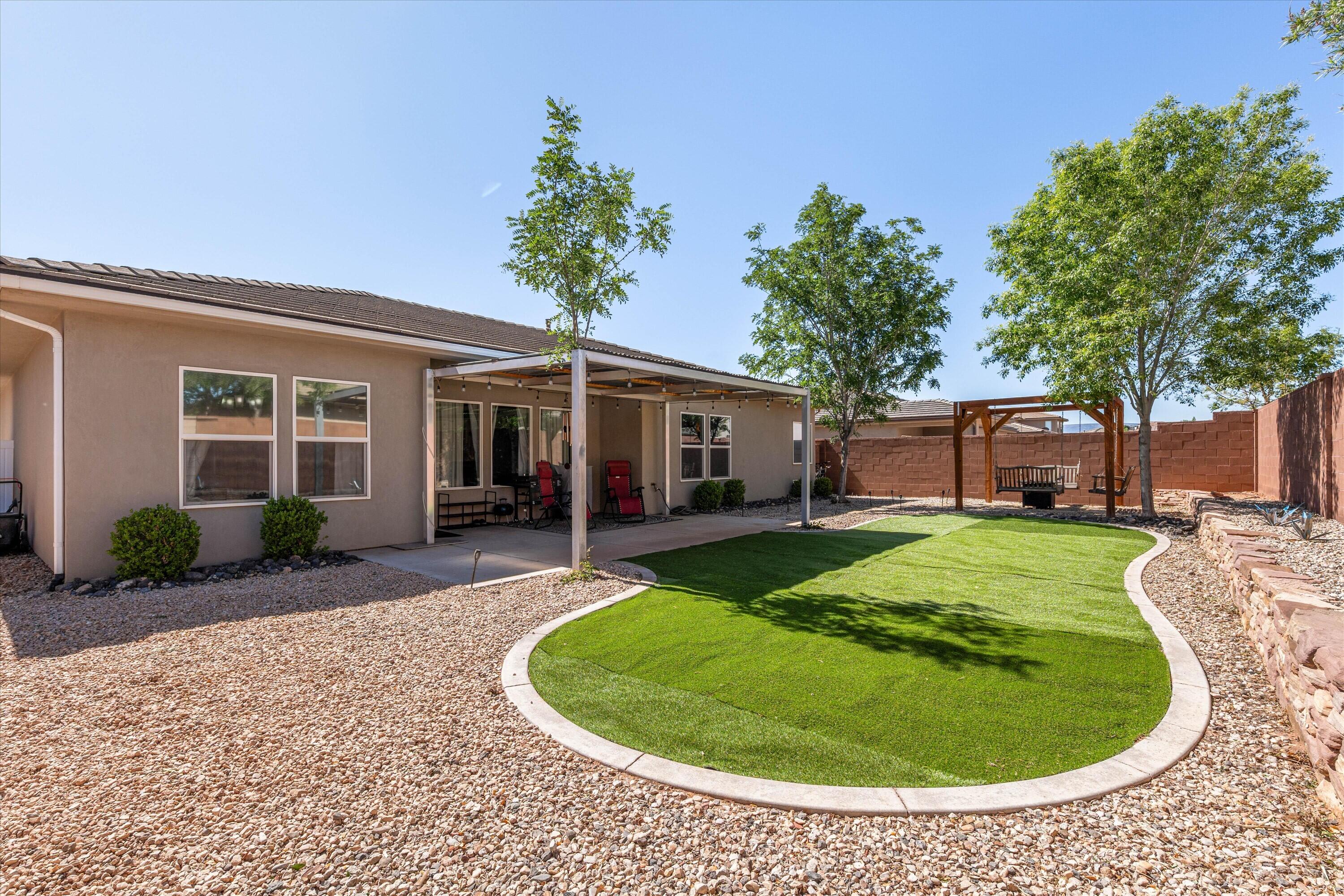 DESERT CREST - Residential