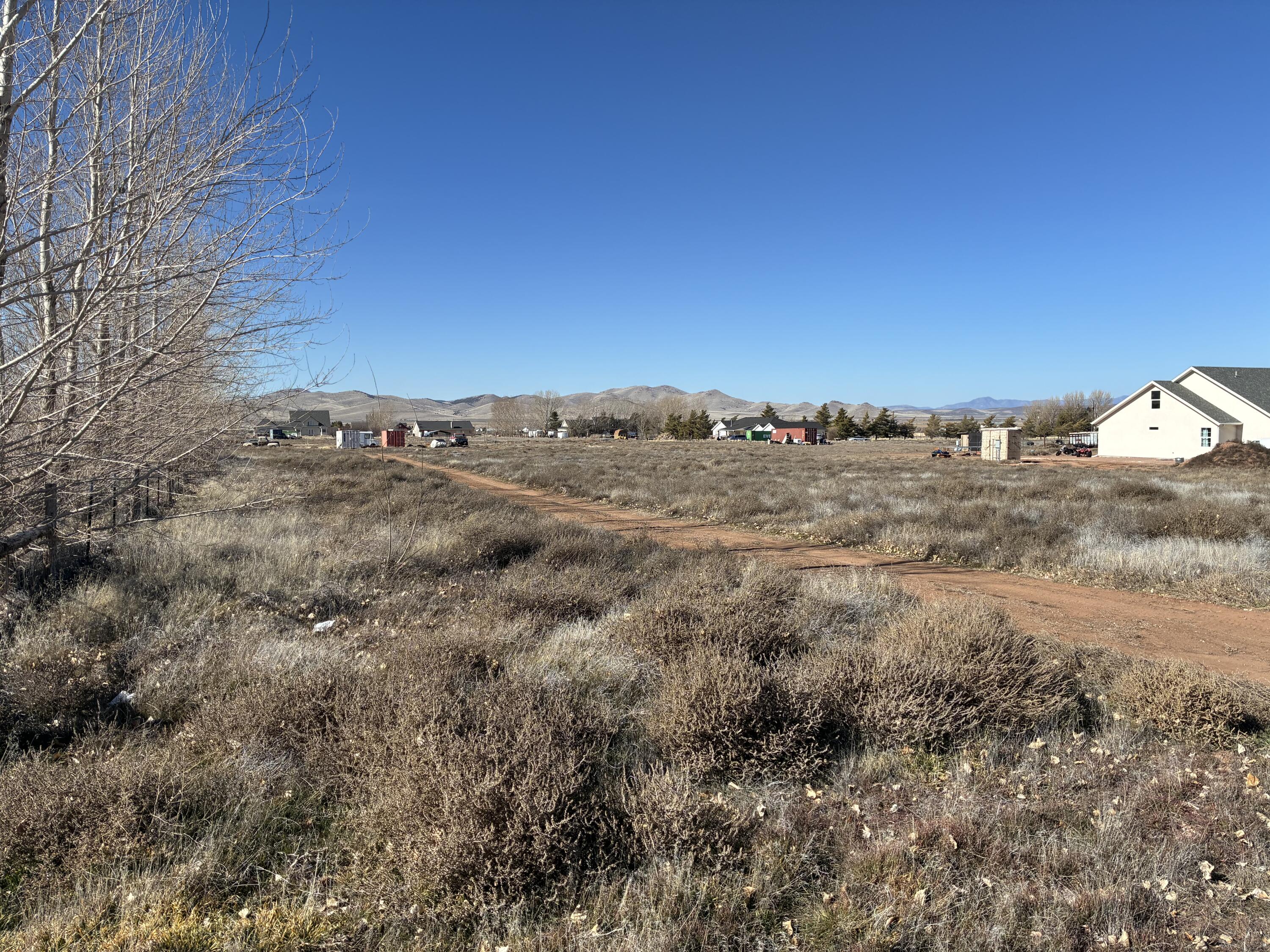 ENTERPRISE RANCHOS - Land