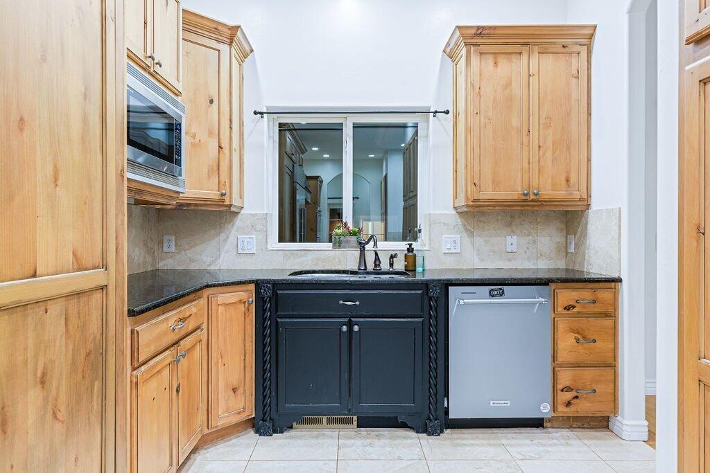 PINE VIEW ESTATES - Residential