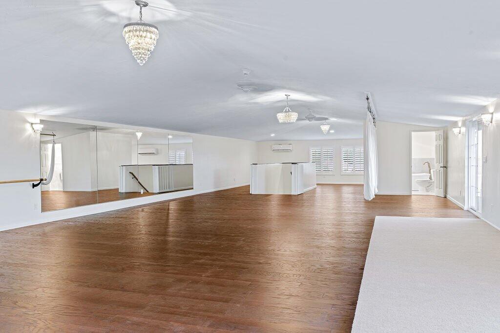 PINE VIEW ESTATES - Residential