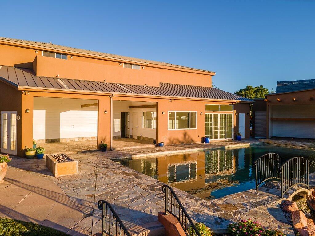 PINE VIEW ESTATES - Residential