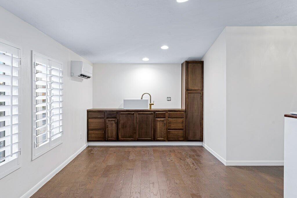 PINE VIEW ESTATES - Residential