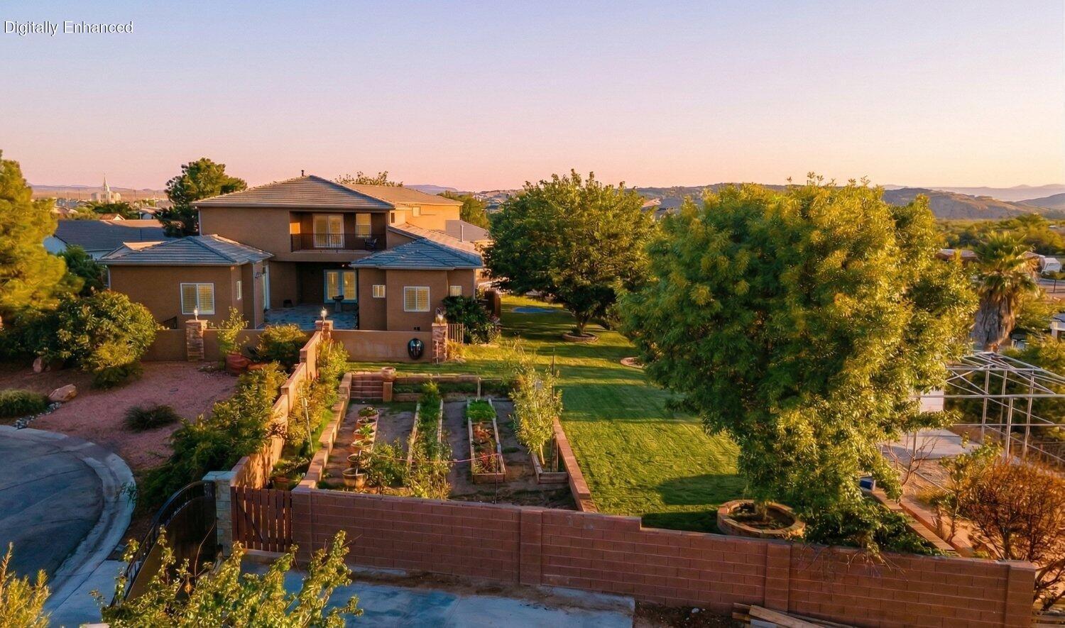 PINE VIEW ESTATES - Residential