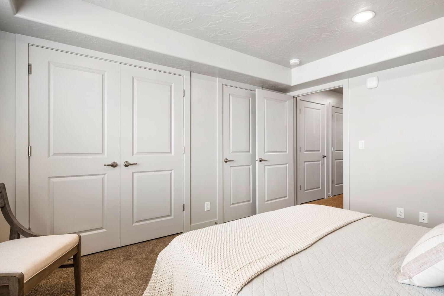 LONE ROCK CONDOS - Residential