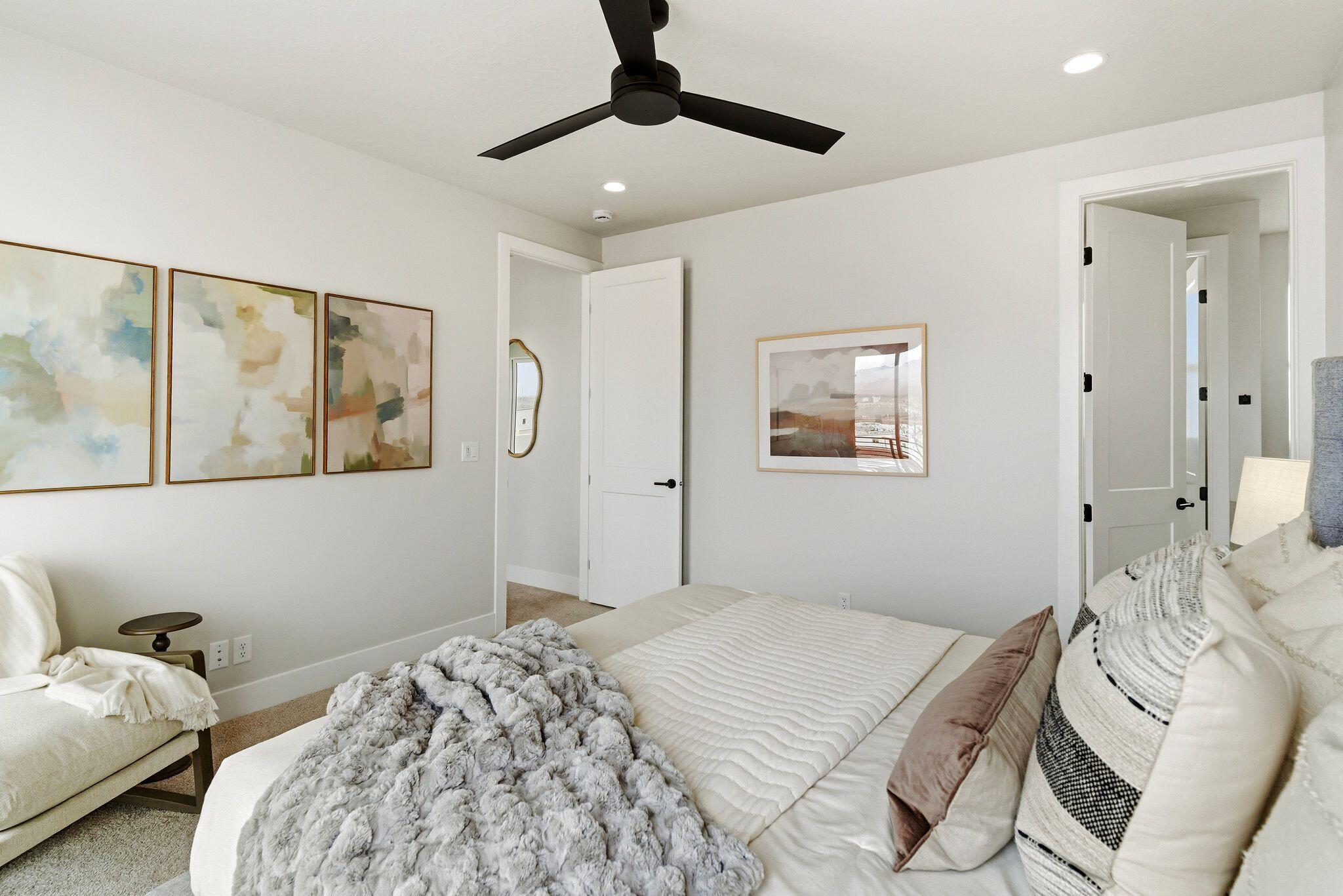 DESERT RIDGE ESTATES - Residential