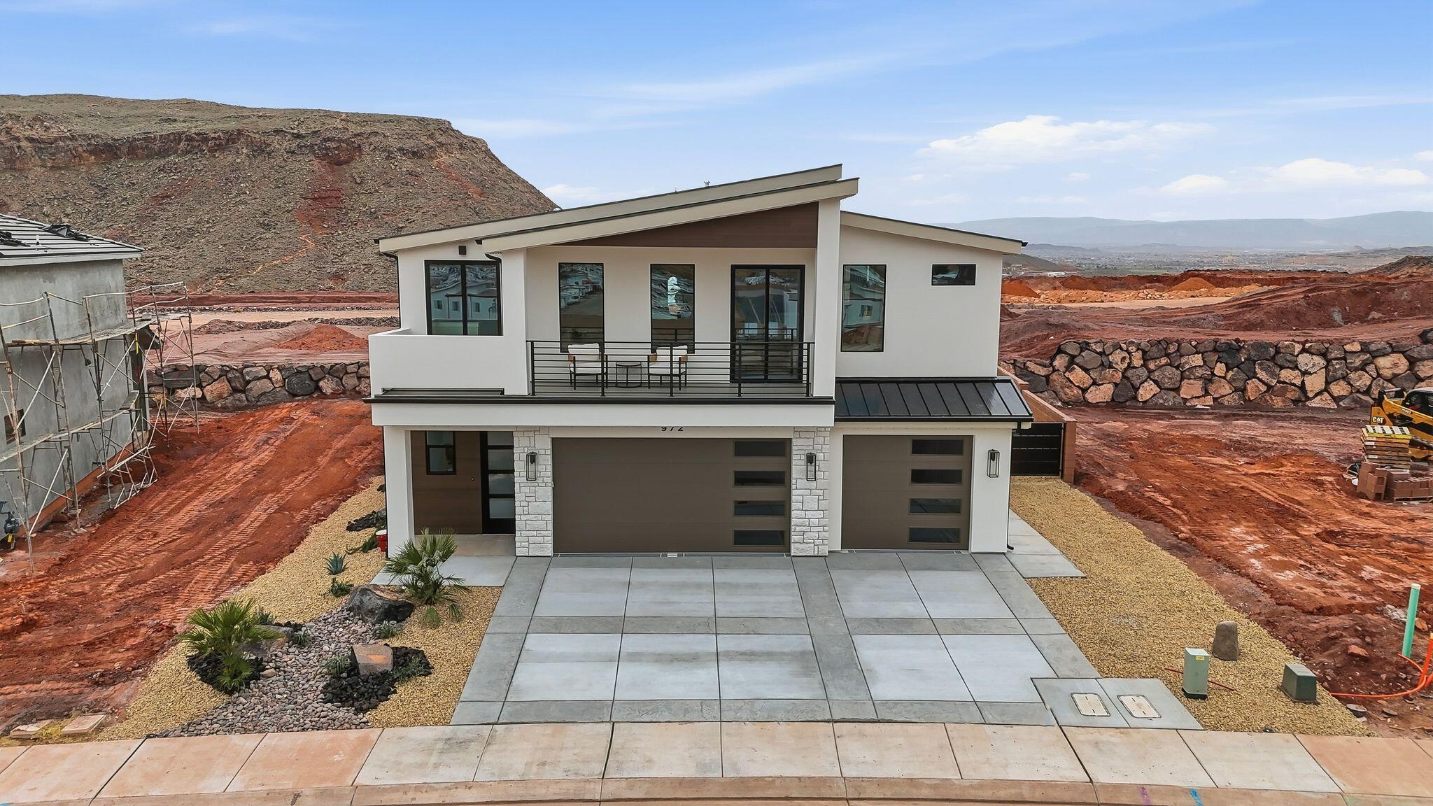 DESERT RIDGE ESTATES - Residential