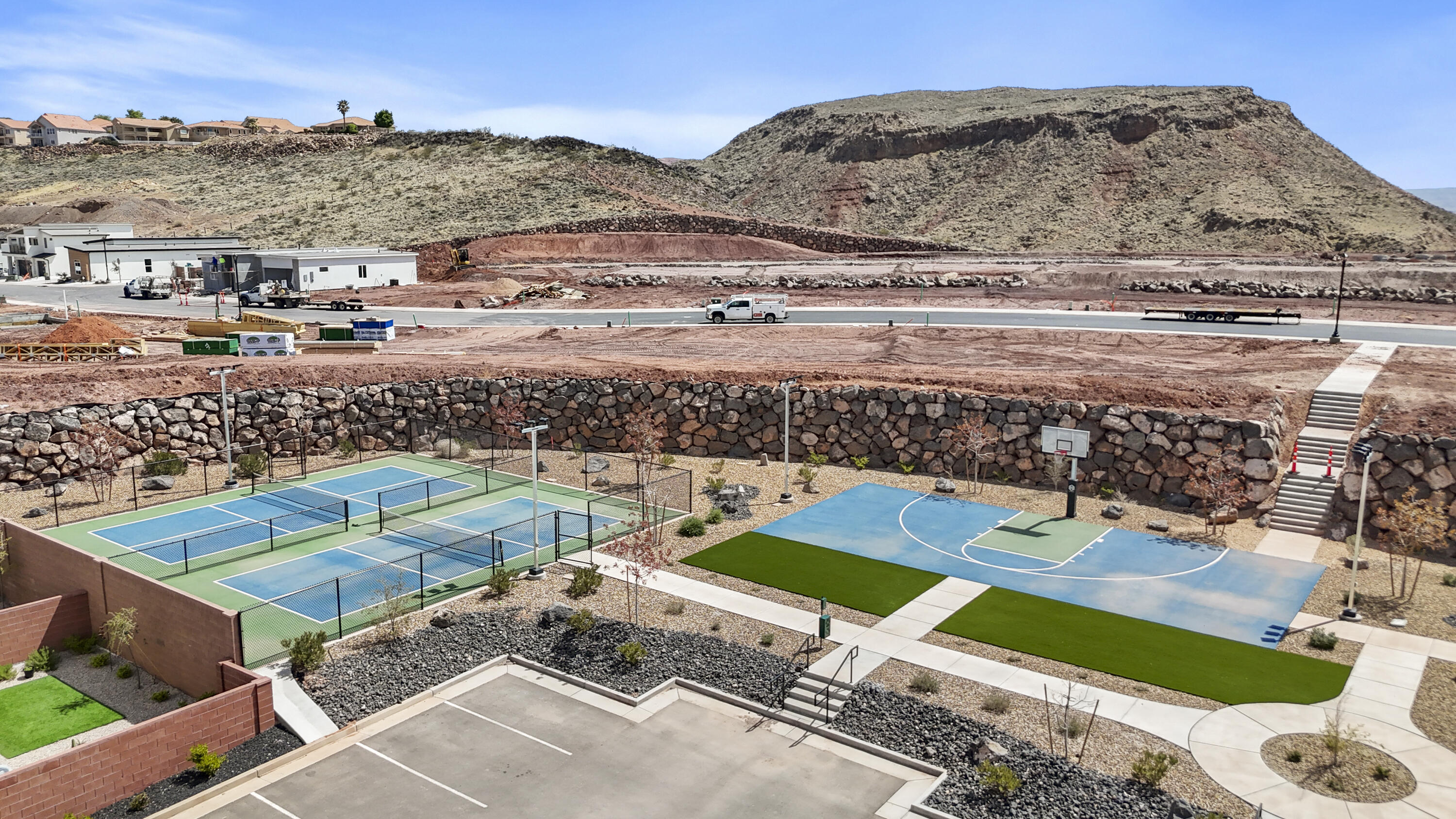 DESERT RIDGE ESTATES - Residential