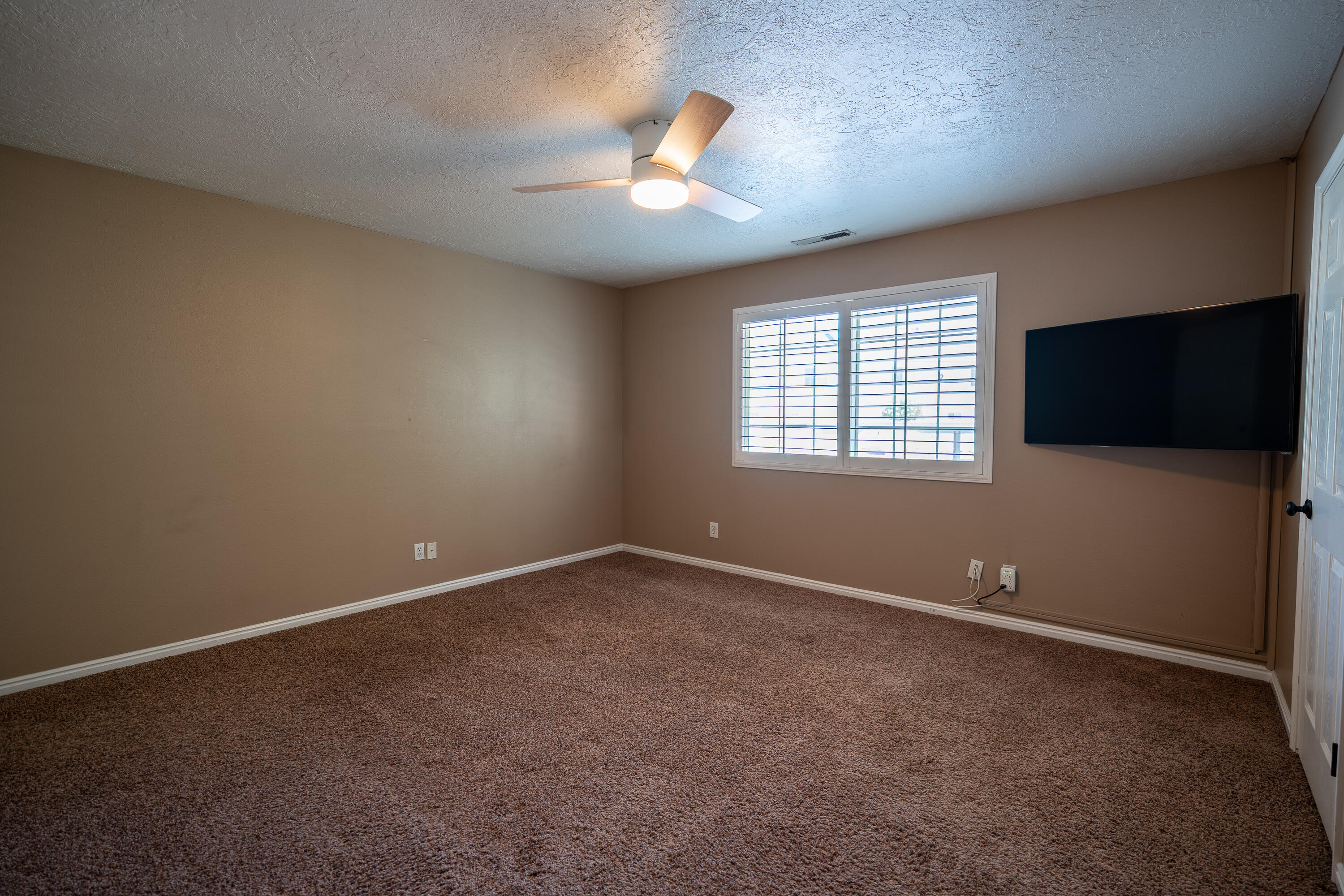 LEXINGTON HILLS TOWNHOMES - Residential