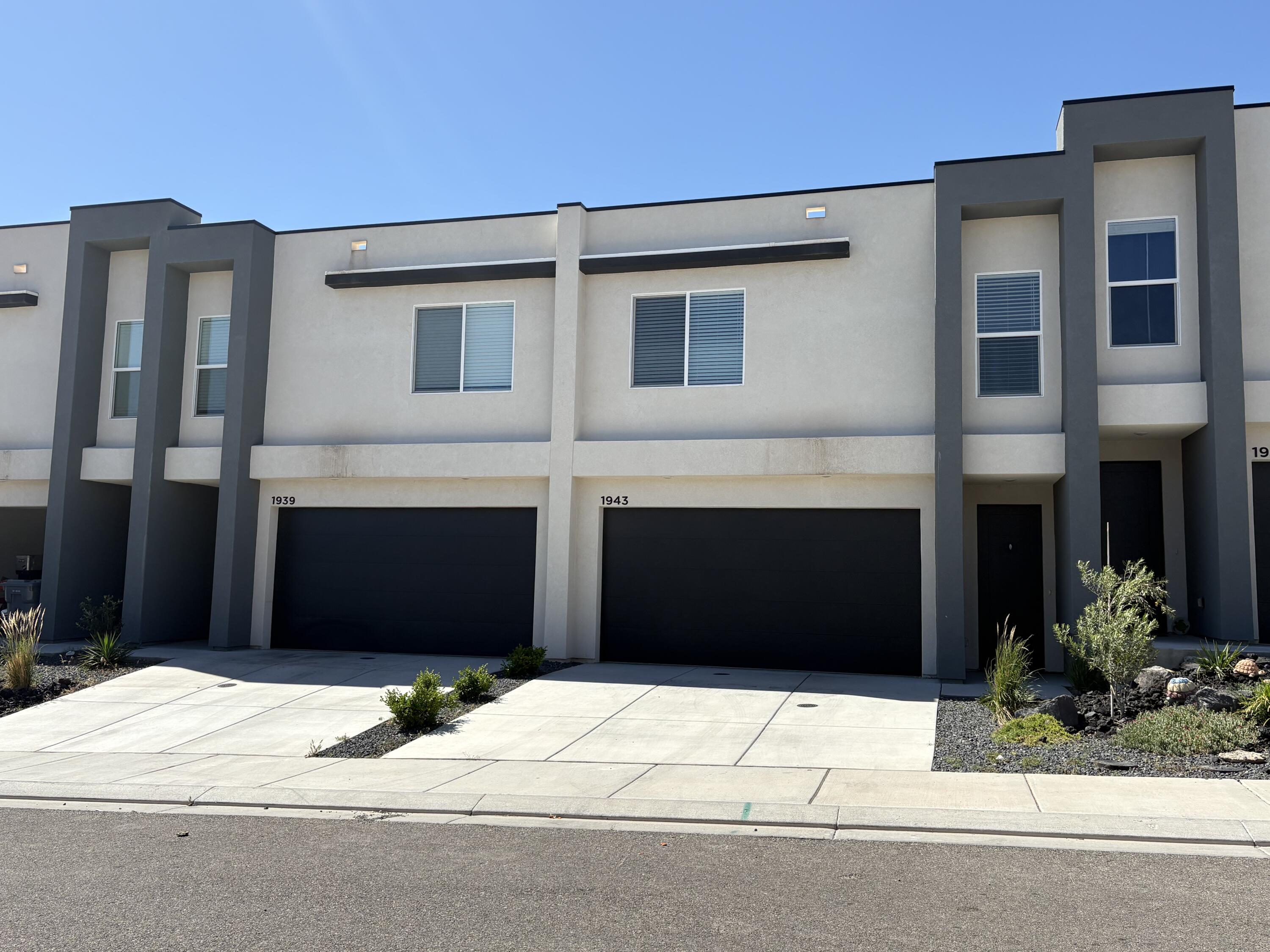 Great new modern townhome located right before Hurricane. This beautiful home has a 2 car garage, 4 bedroom, 2.5 bathroom, and a little back yard. Asking for first months rent and deposit of $2500 before moving in. Available now! Contact Karrie with REE Property Management for more info