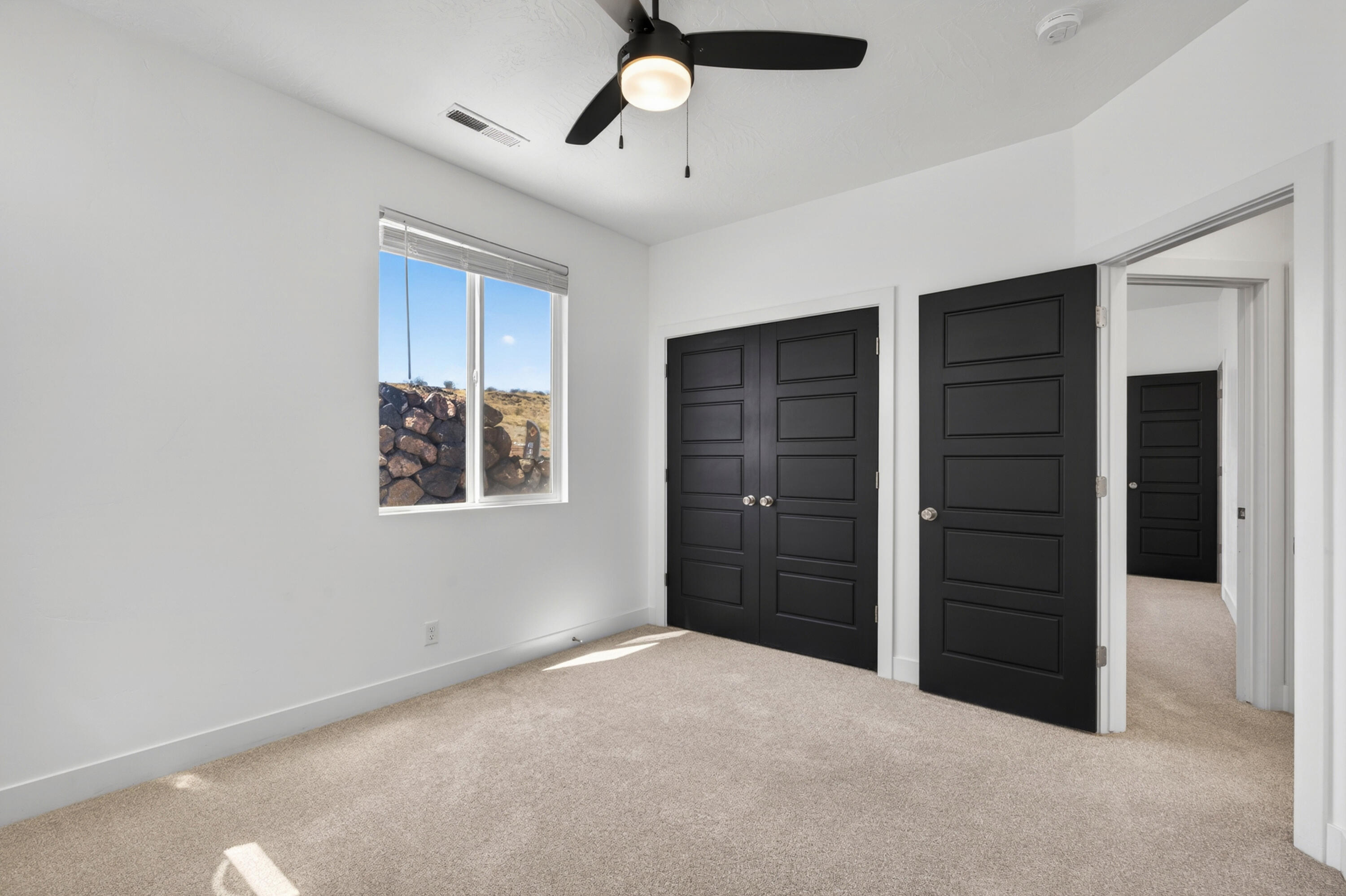 DESERT RIDGE TH - Residential