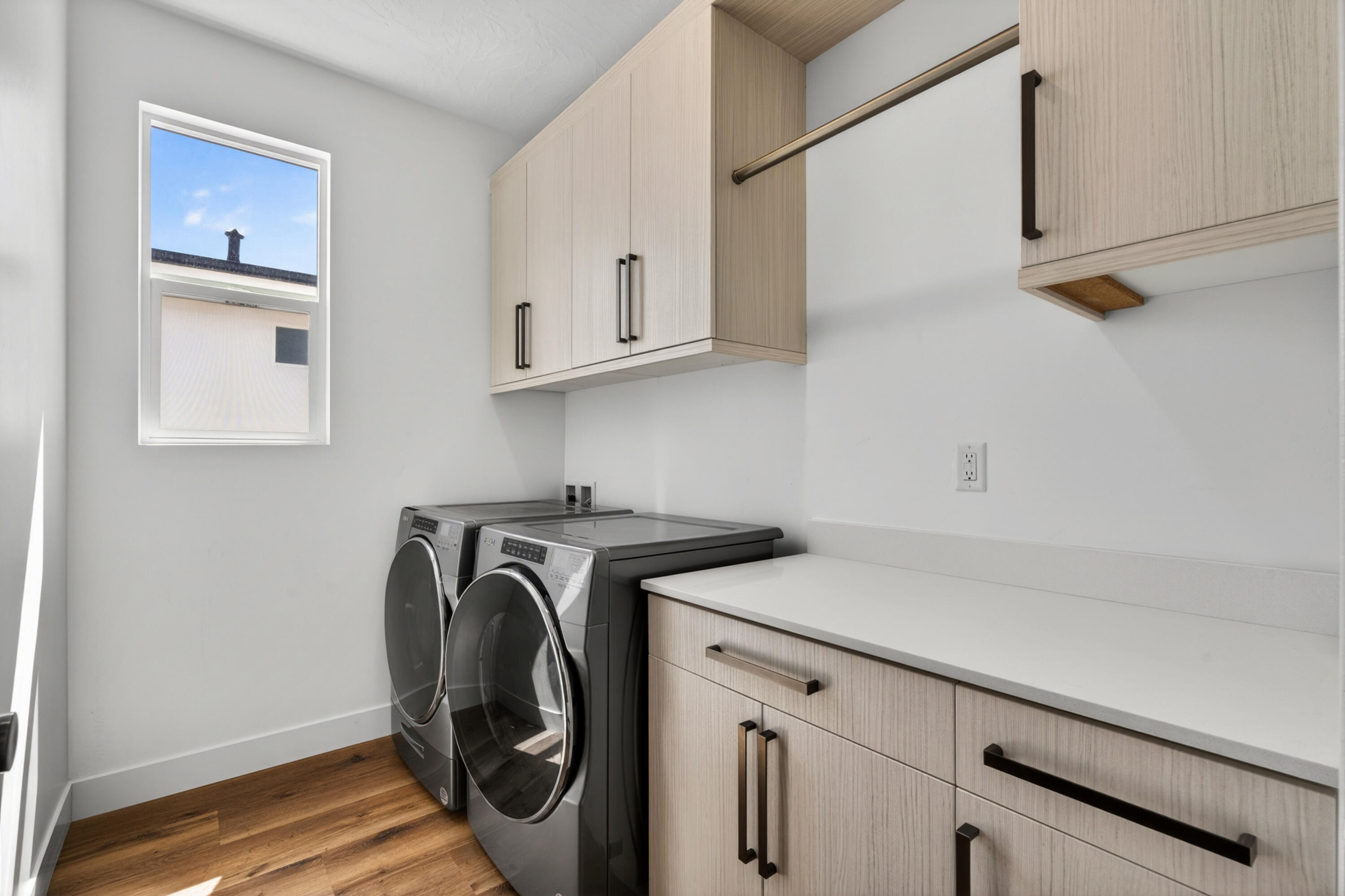 DESERT RIDGE TH - Residential