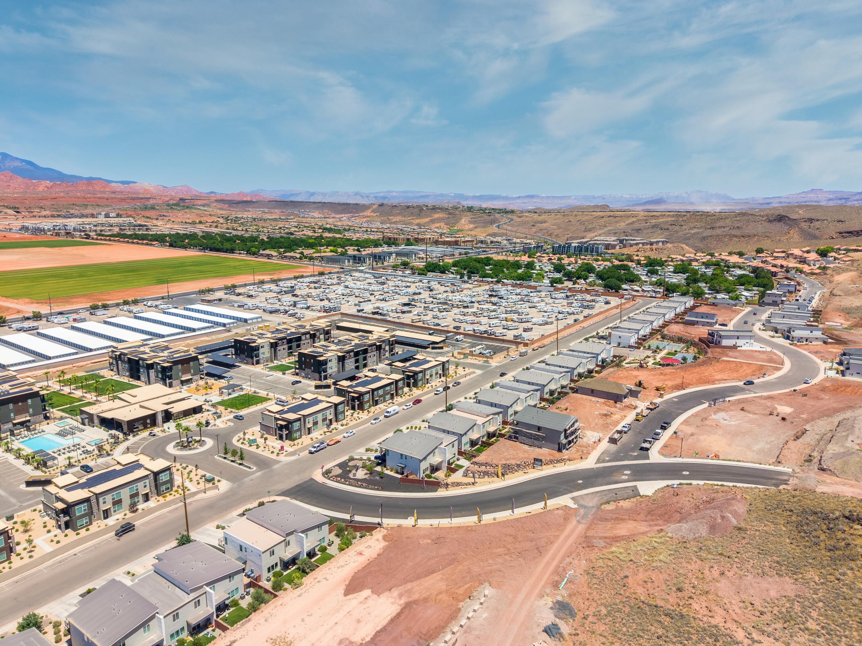 DESERT RIDGE TH - Residential
