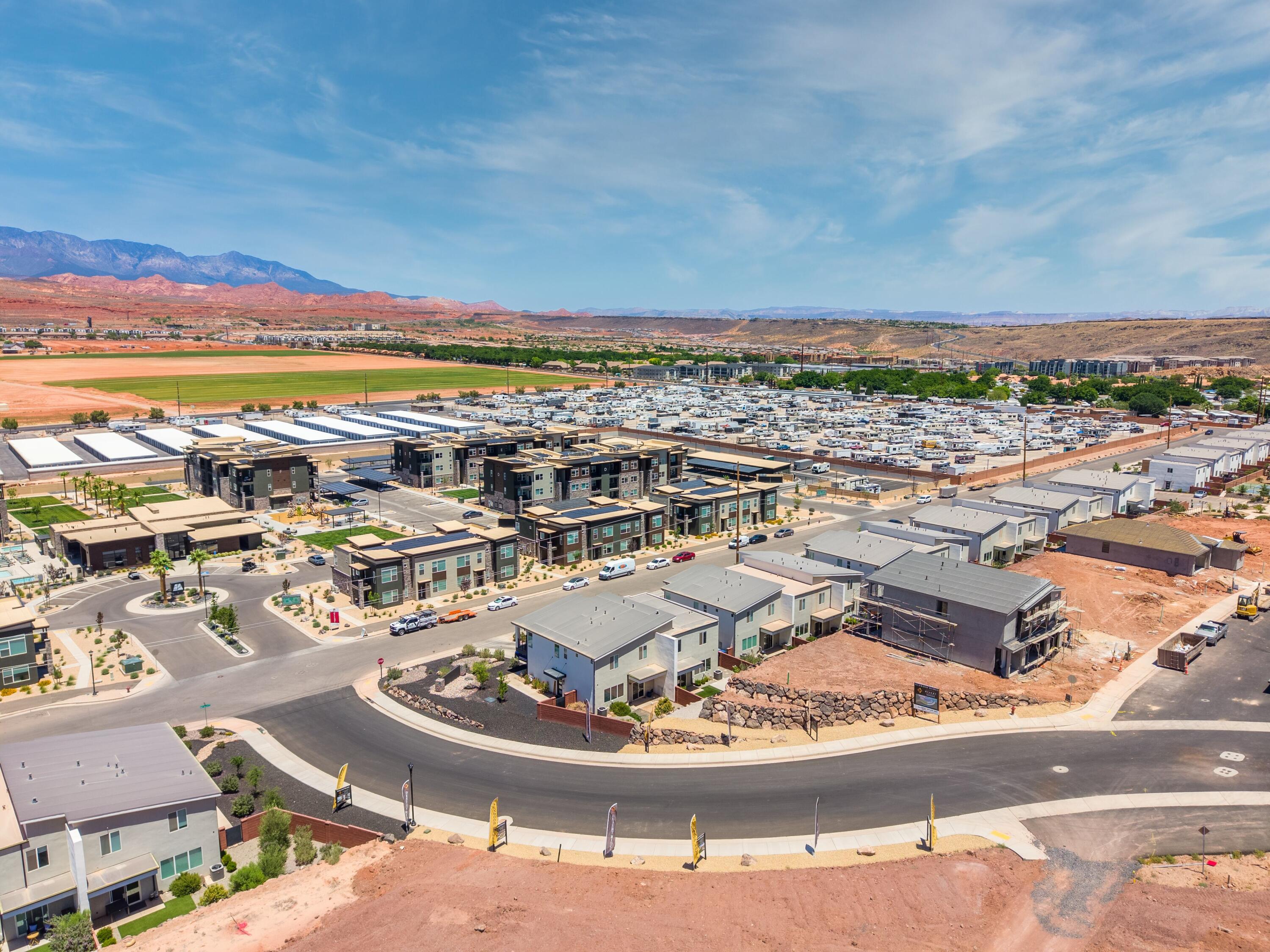 DESERT RIDGE TH - Residential
