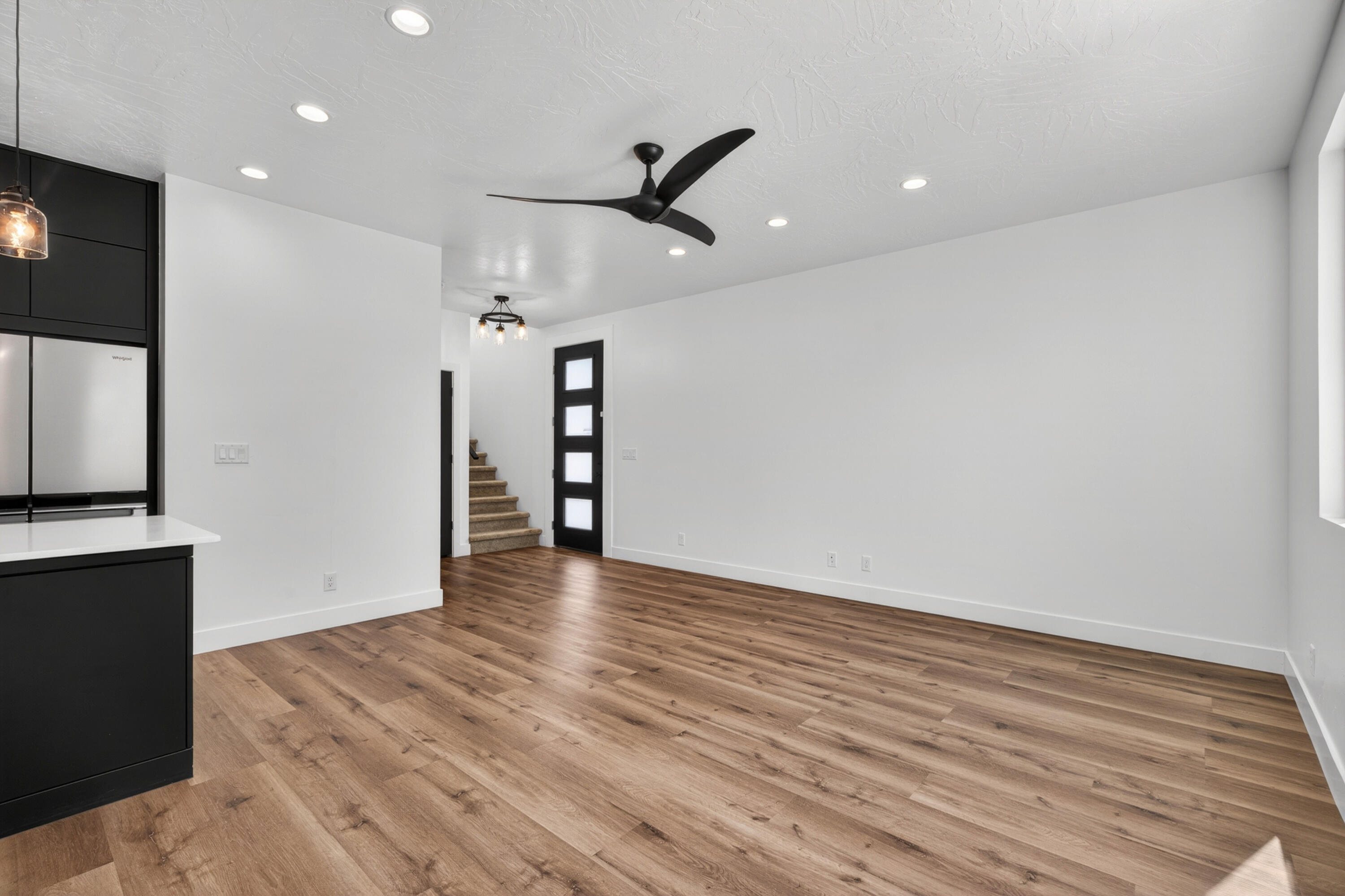 DESERT RIDGE TH - Residential