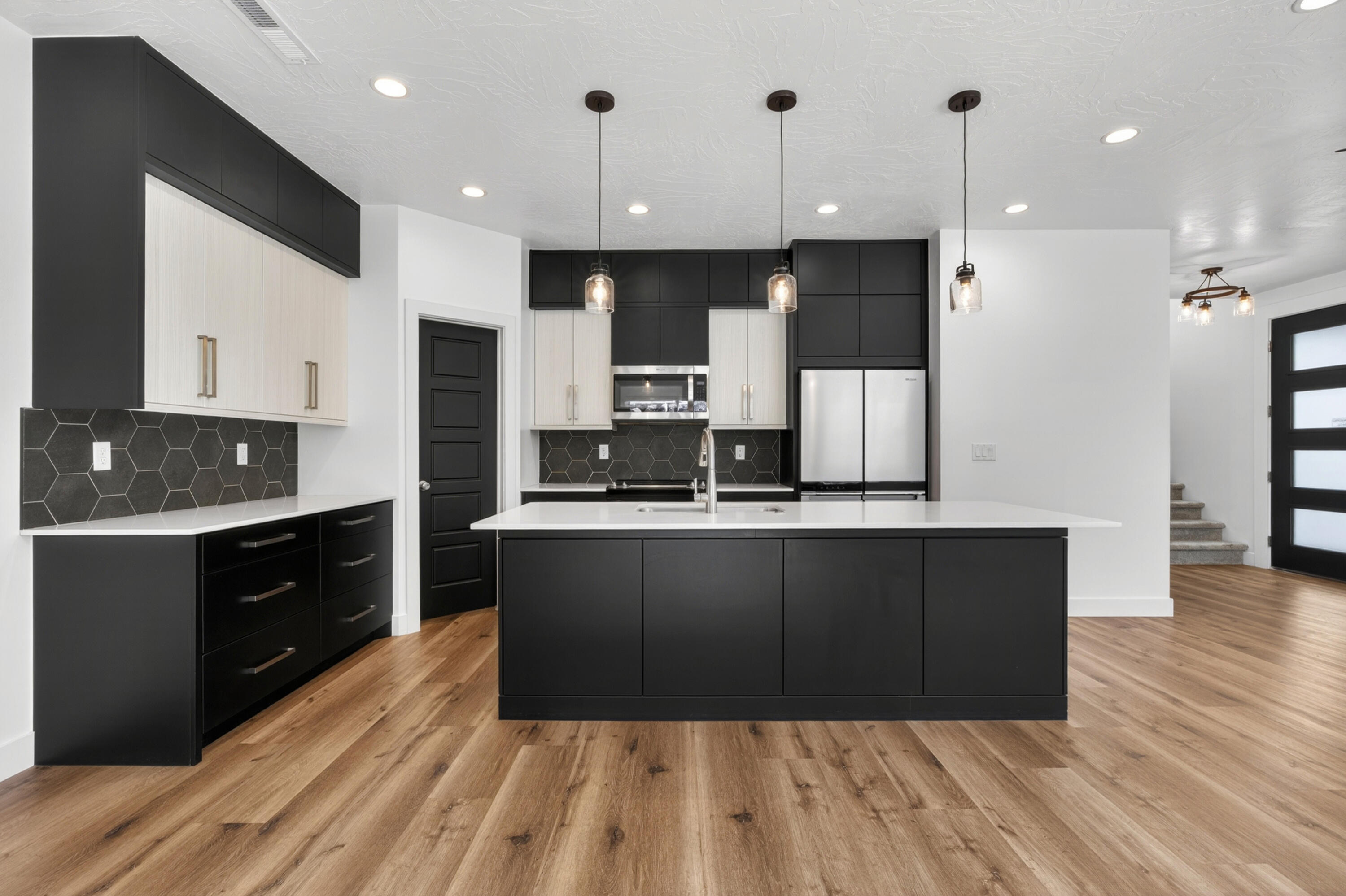 DESERT RIDGE TH - Residential