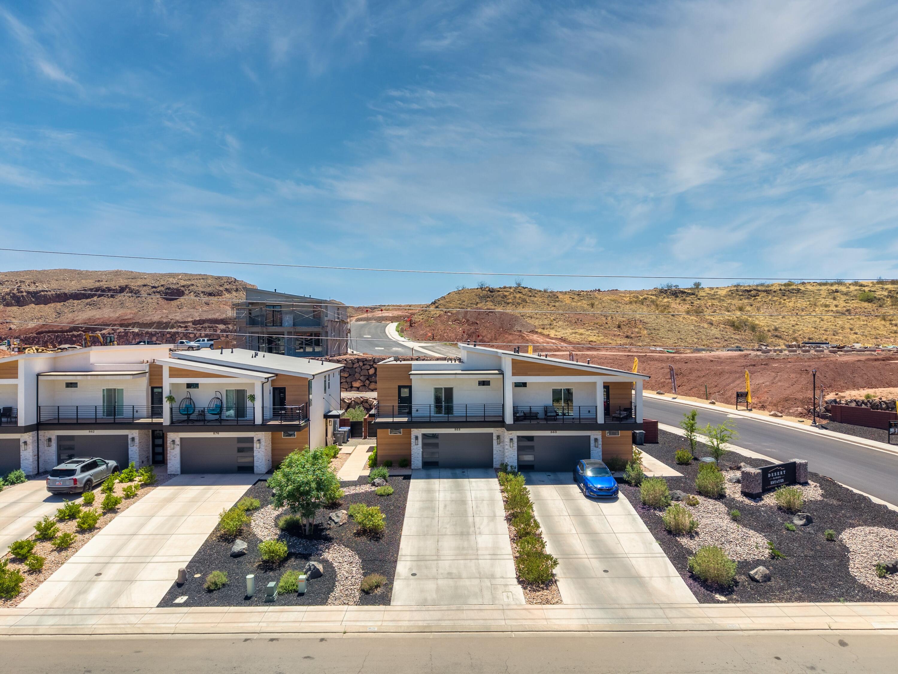DESERT RIDGE TH - Residential