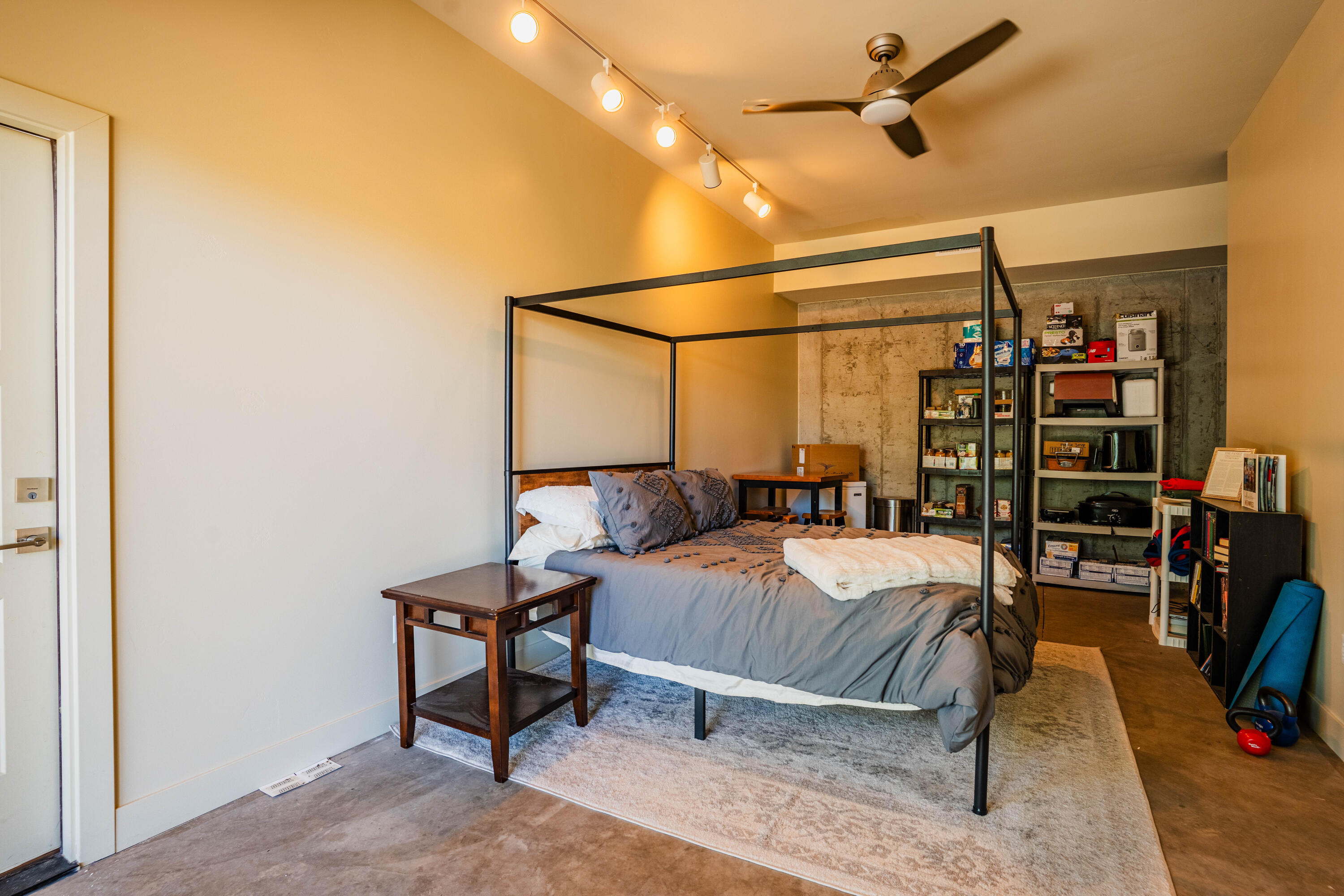SOUTHGATE HILLS - Residential
