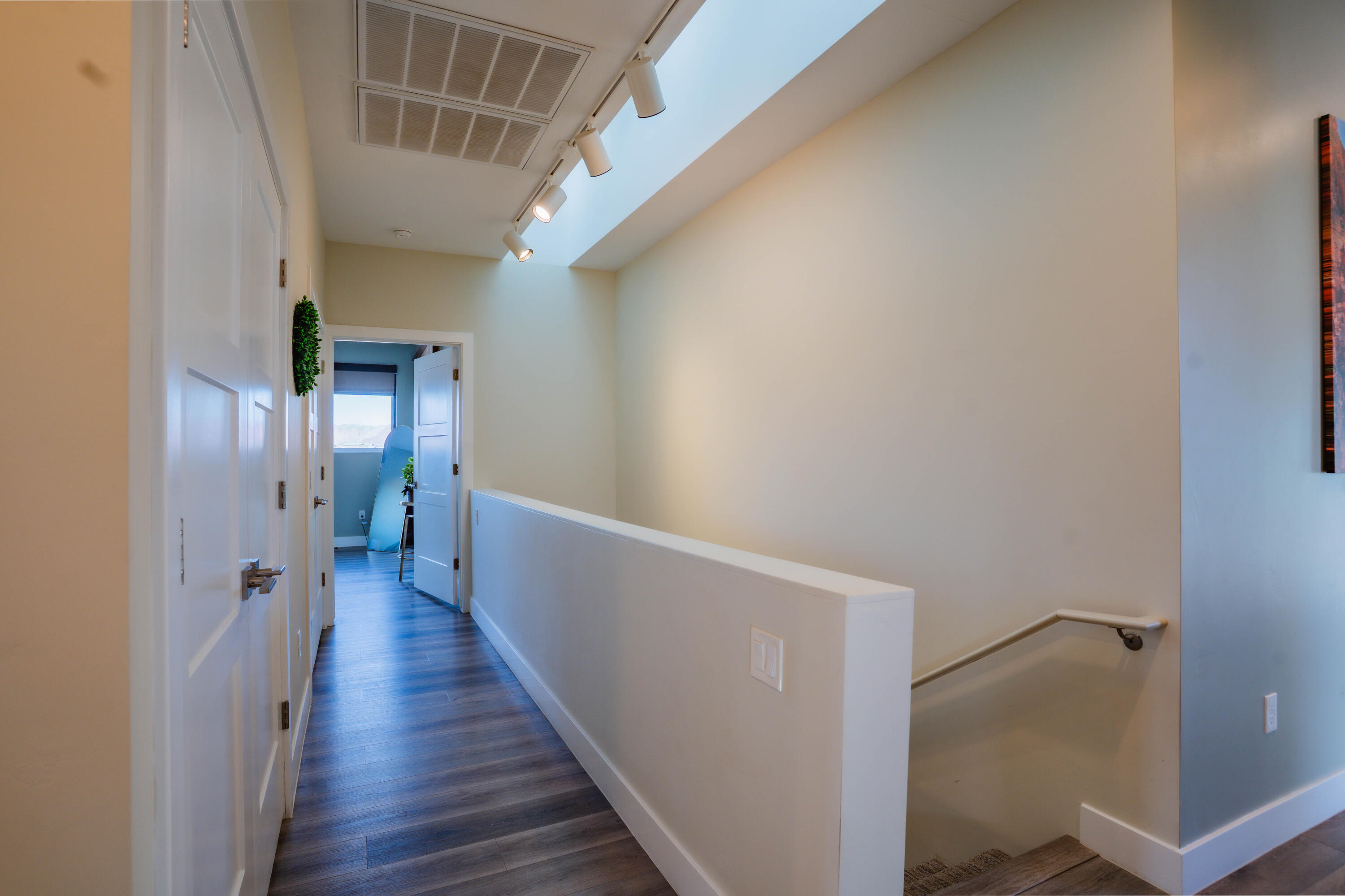 SOUTHGATE HILLS - Residential