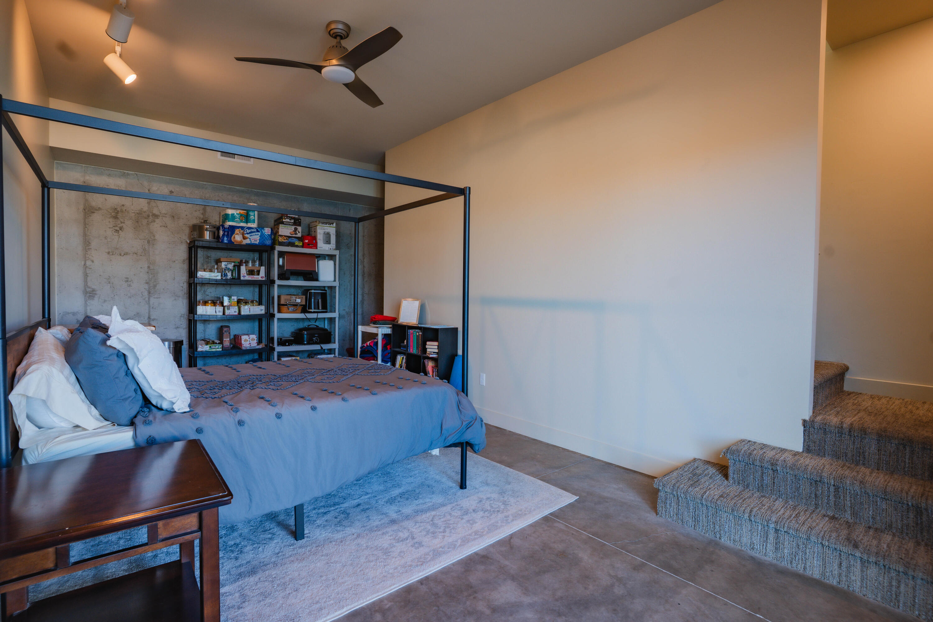 SOUTHGATE HILLS - Residential