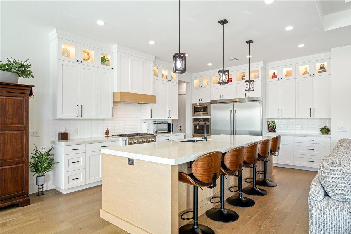 WASHINGTON VISTA - Residential