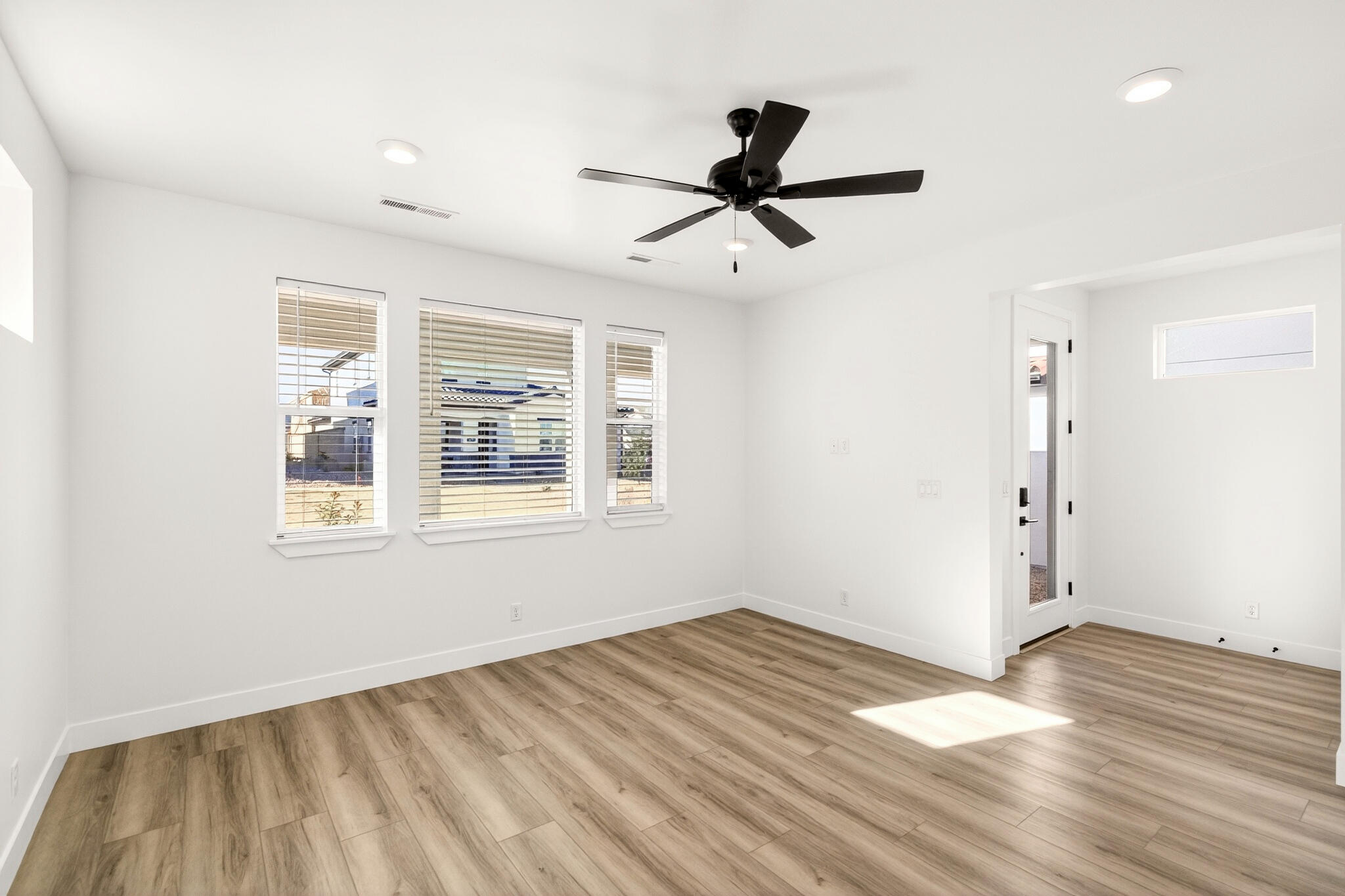 DESERT COLOR SAGE HAVEN - Residential