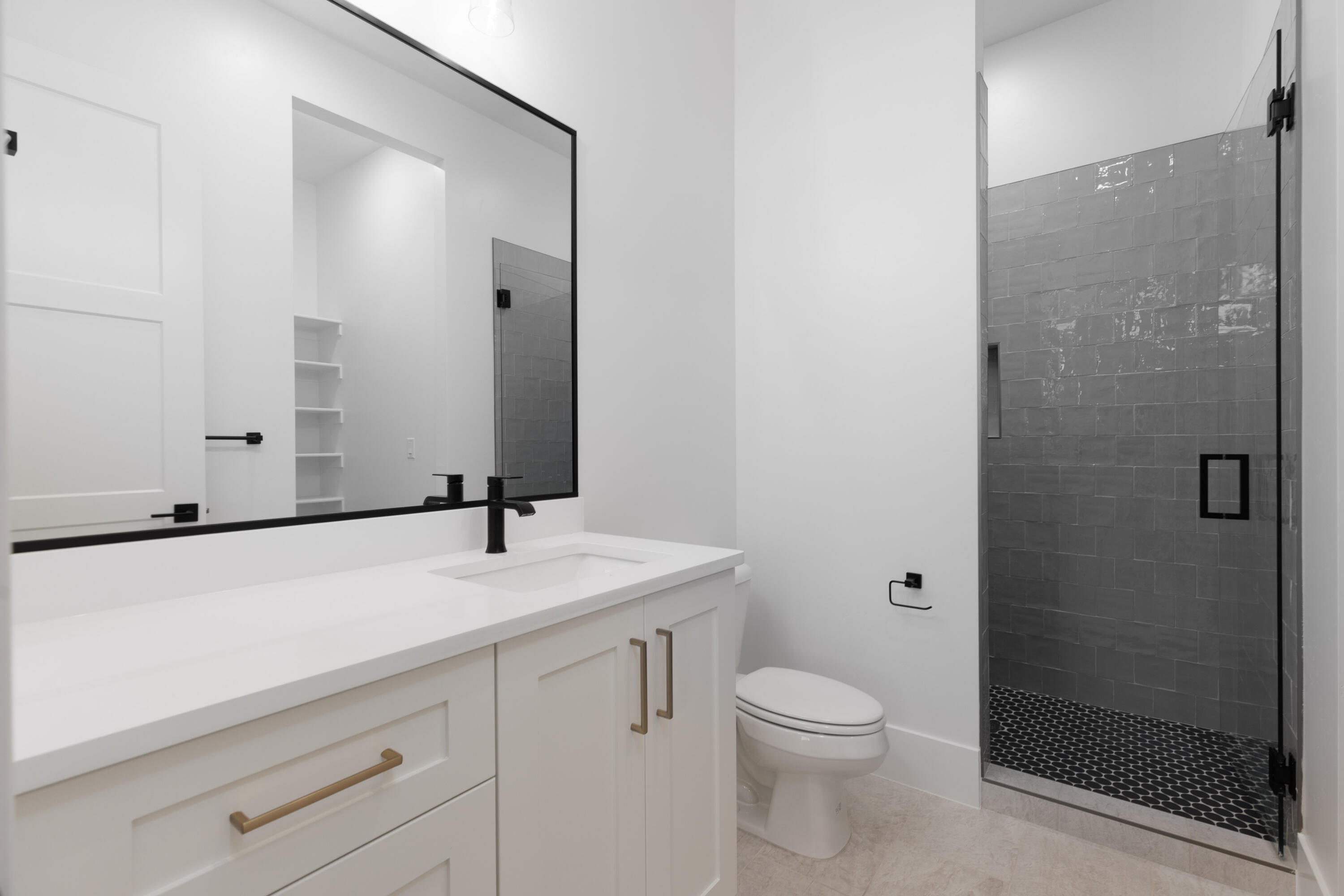 QUEENSRIDGE - Residential