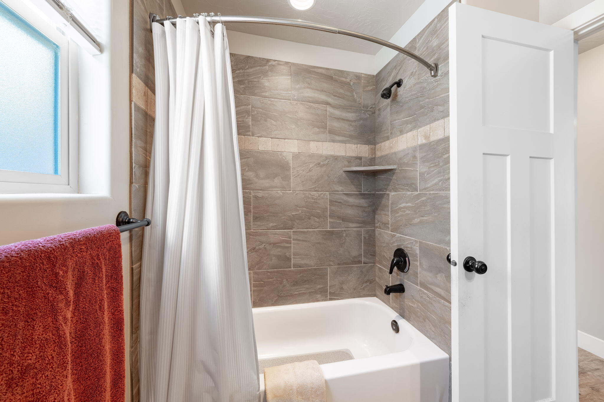 CANYON RIDGE - Residential