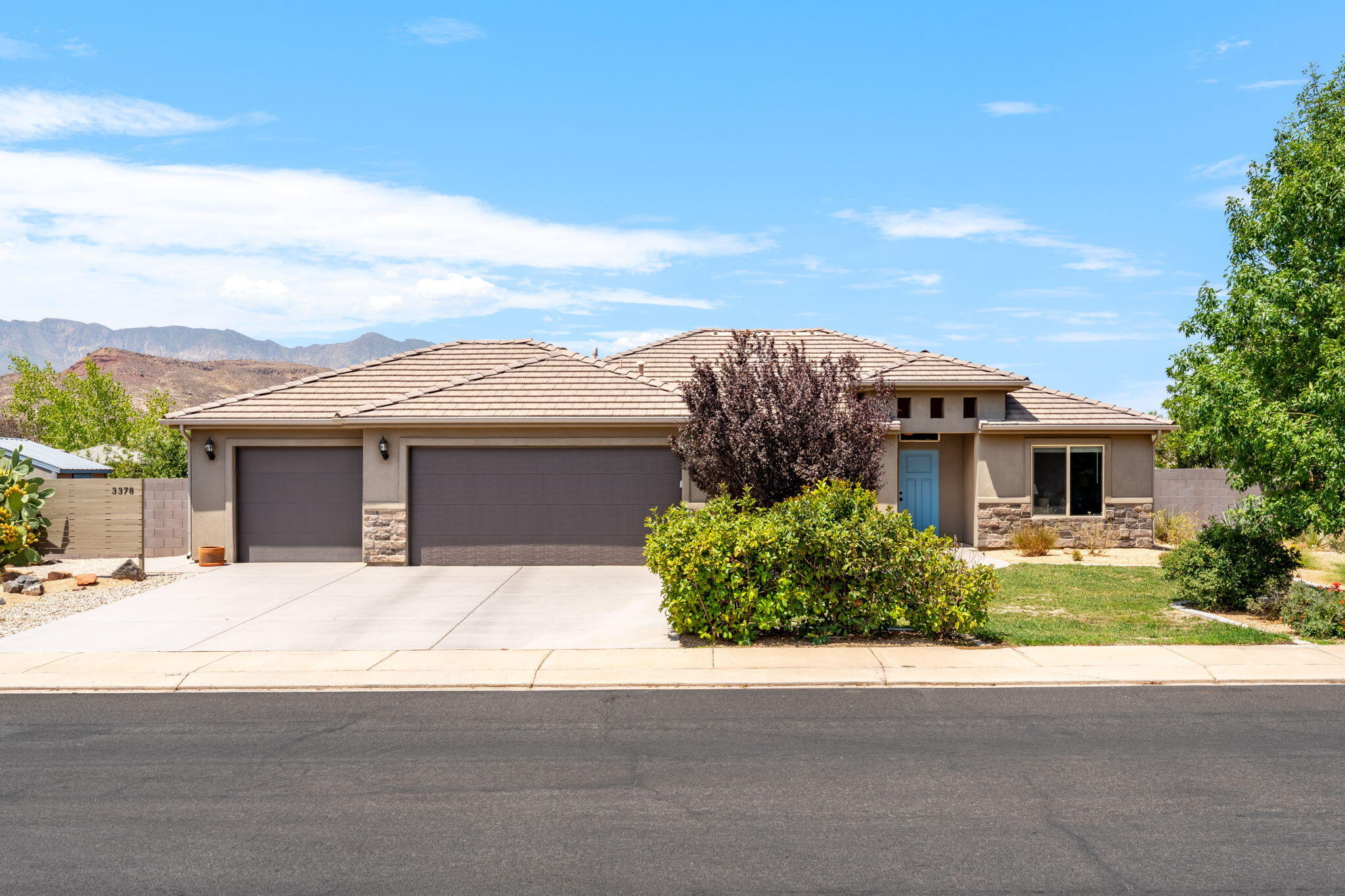 CANYON RIDGE - Residential