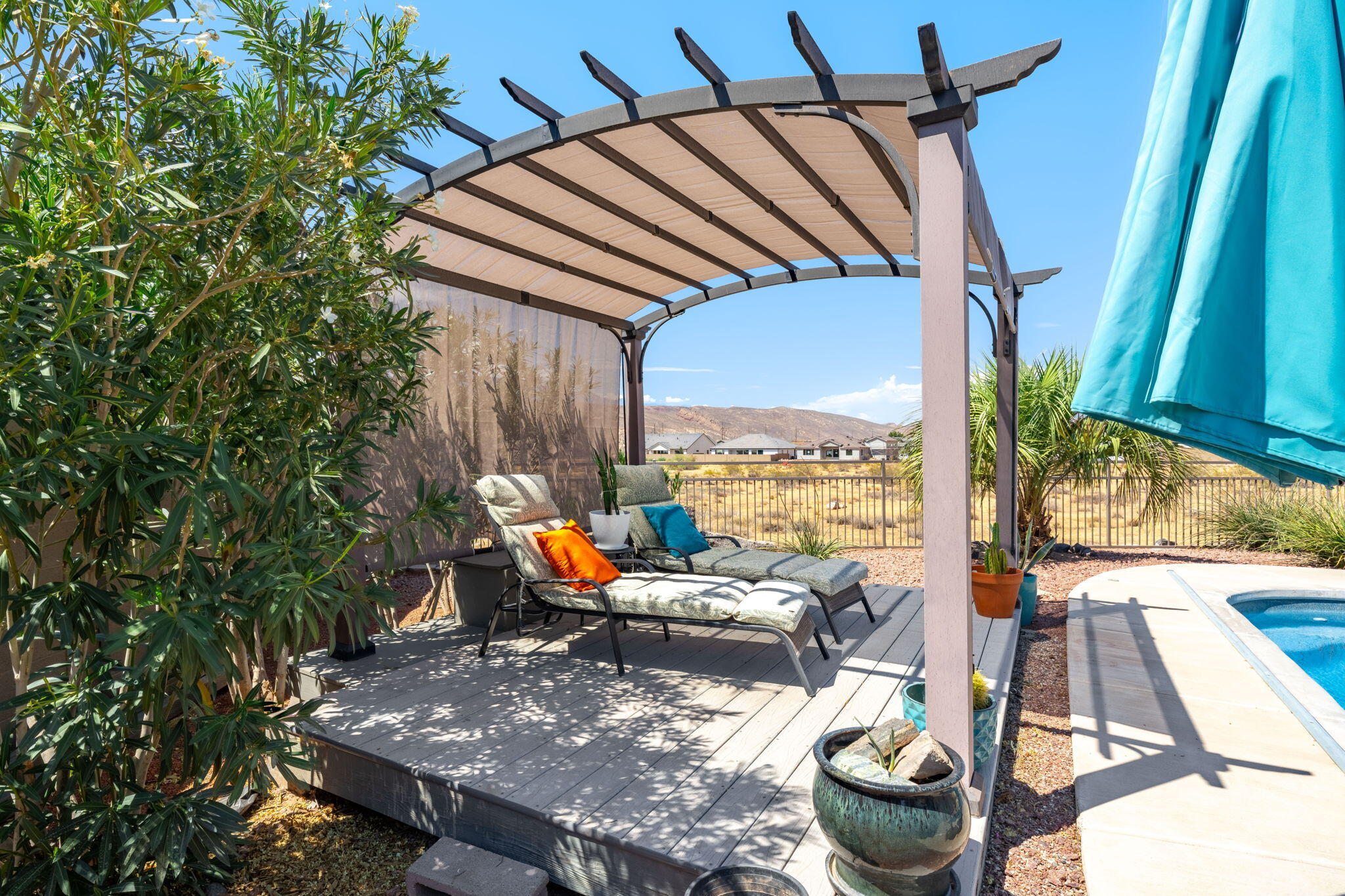 CANYON RIDGE - Residential