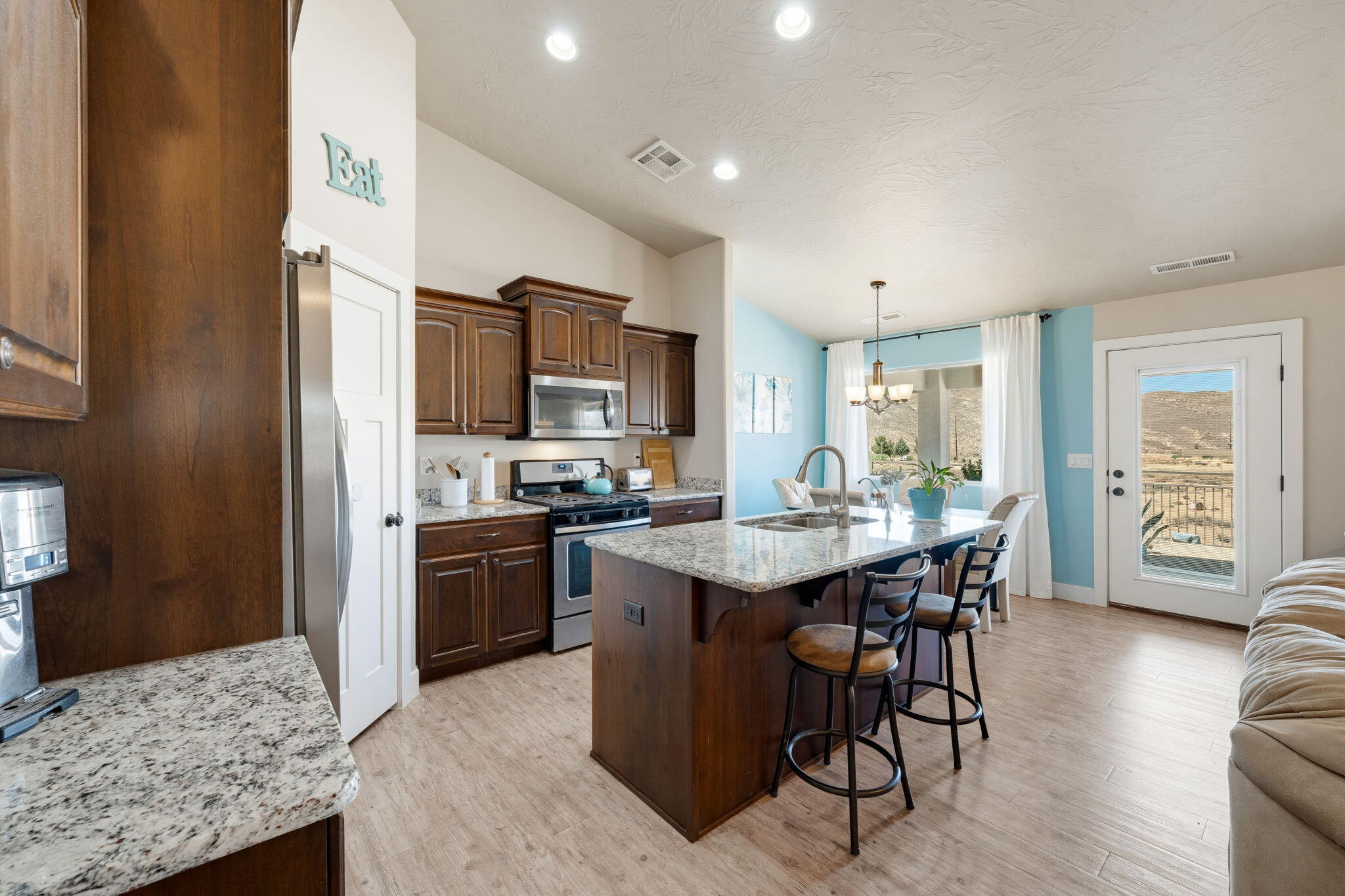 CANYON RIDGE - Residential