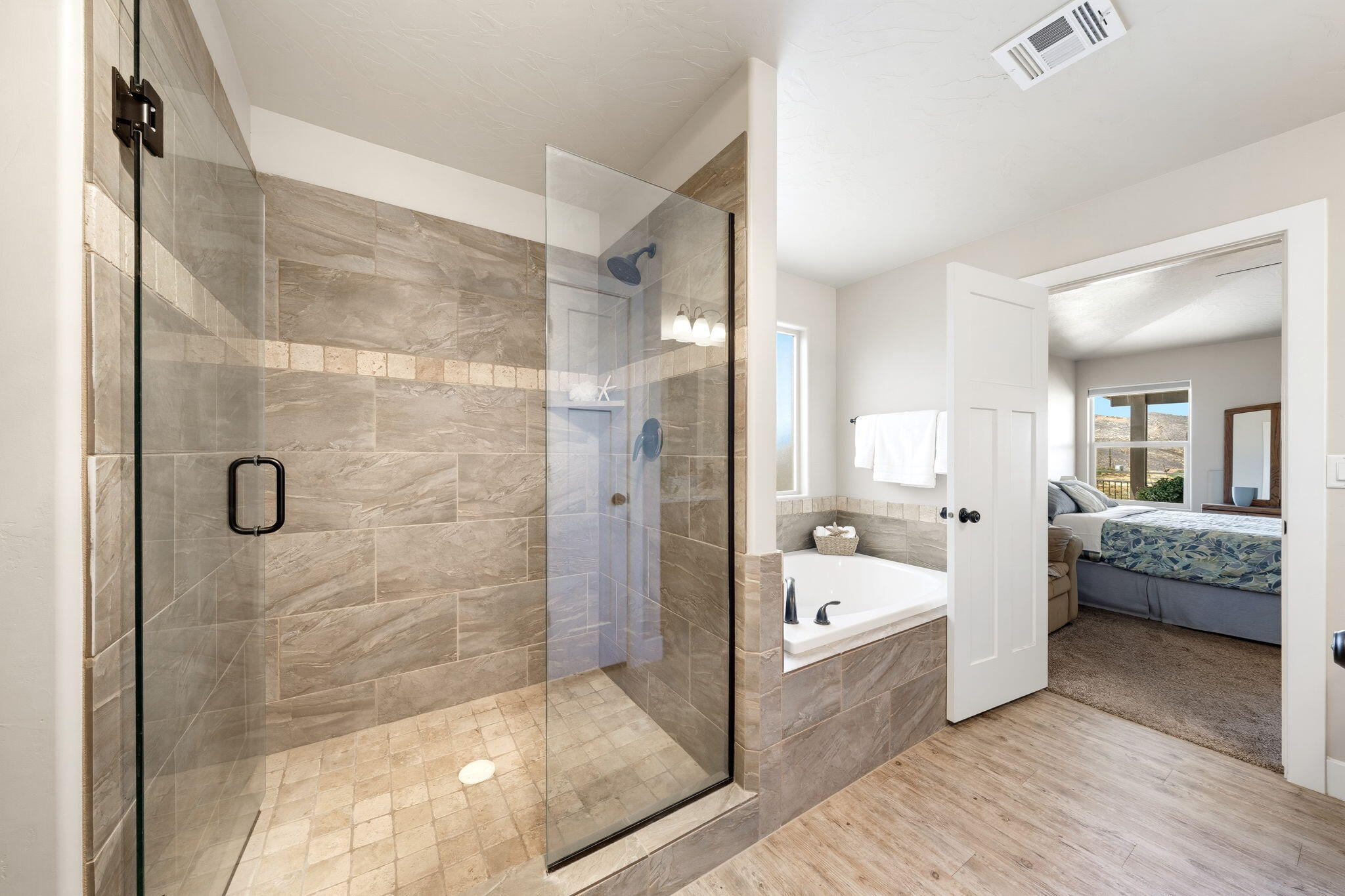 CANYON RIDGE - Residential