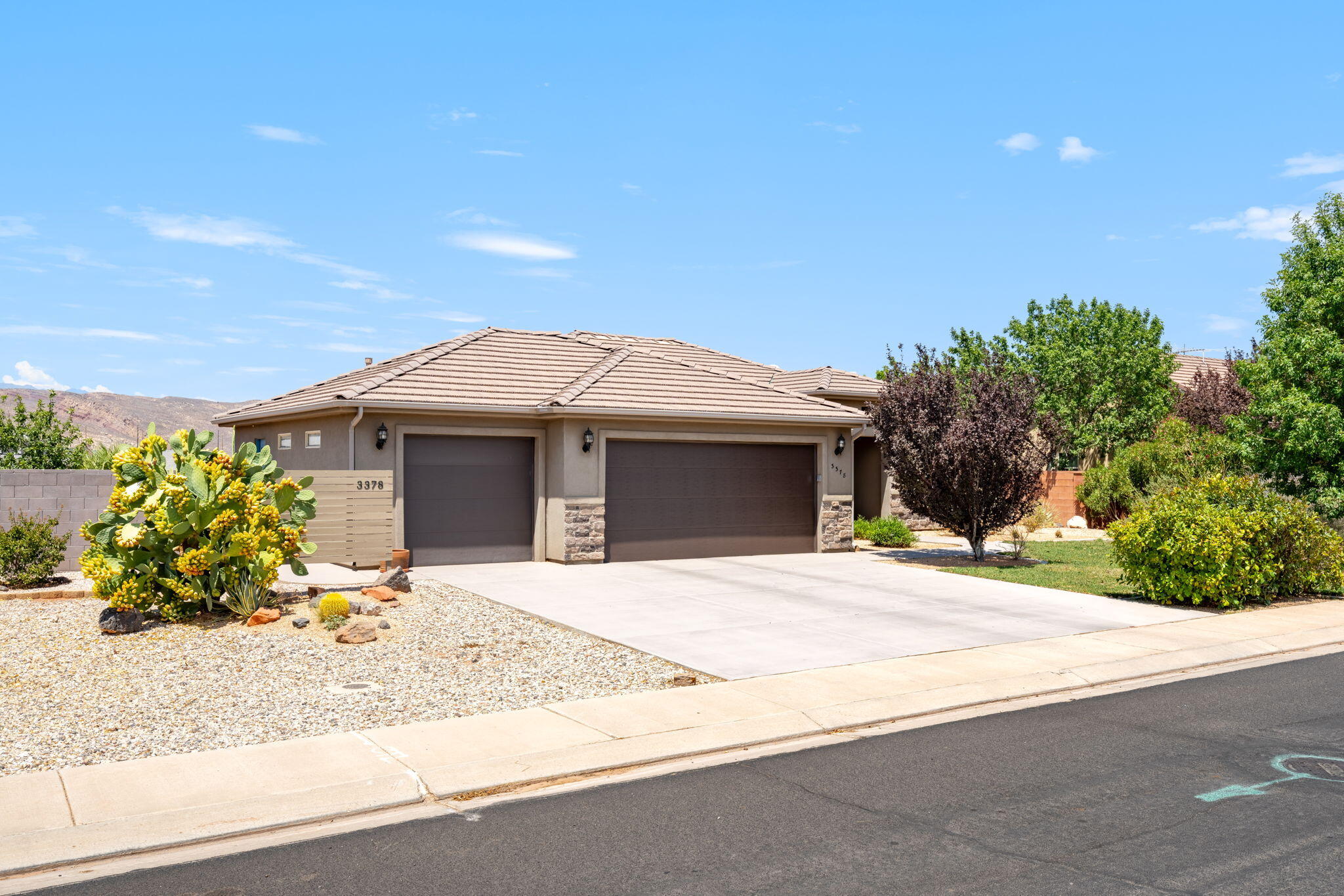 CANYON RIDGE - Residential