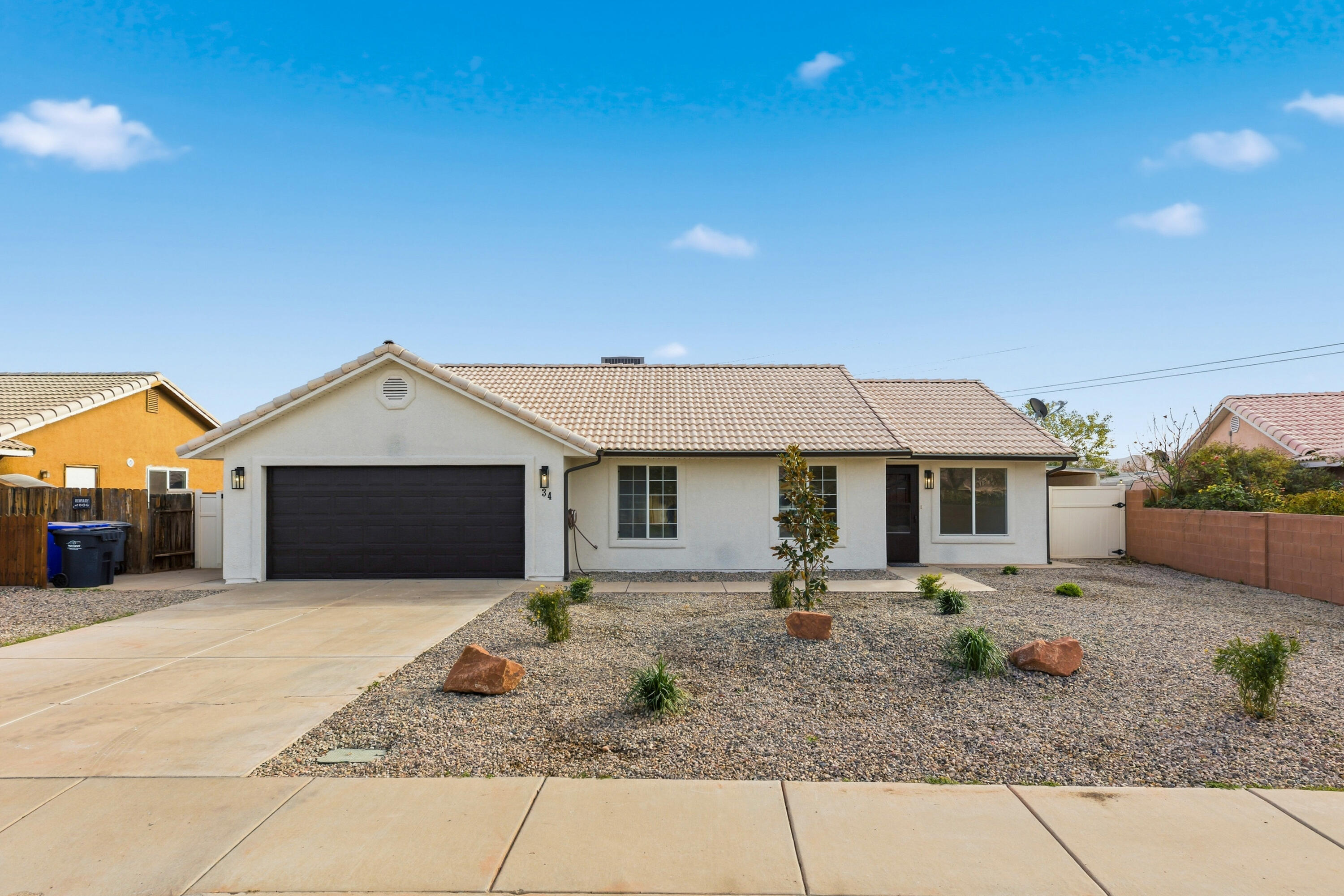This home is located in the Paradise Vista subdivision. With 3 bedrooms and 2 bathrooms, this house is ready for new buyers to enjoy. The updated backyard is perfect for relaxing and entertaining. The home has seen new flooring, countertops, appliances, paint, light fixtures and is move in ready! All information is deemed reliable but not guaranteed; buyers should verify.