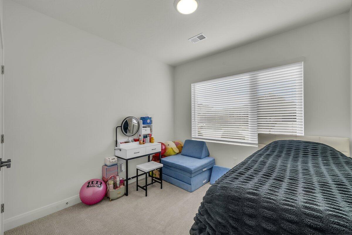 AUBURN HILLS - Residential