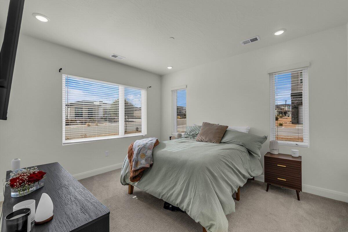 AUBURN HILLS - Residential