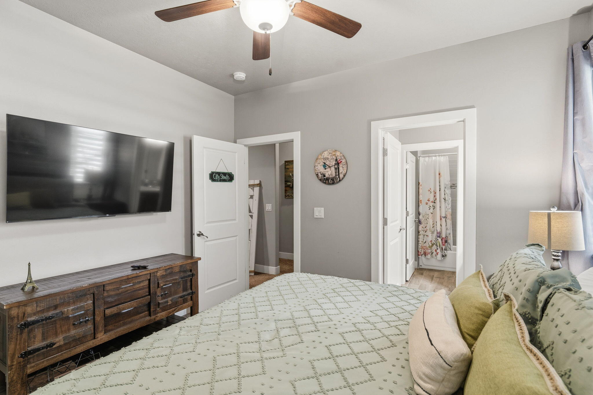 PARADISE VILLAGE AT ZION - Residential