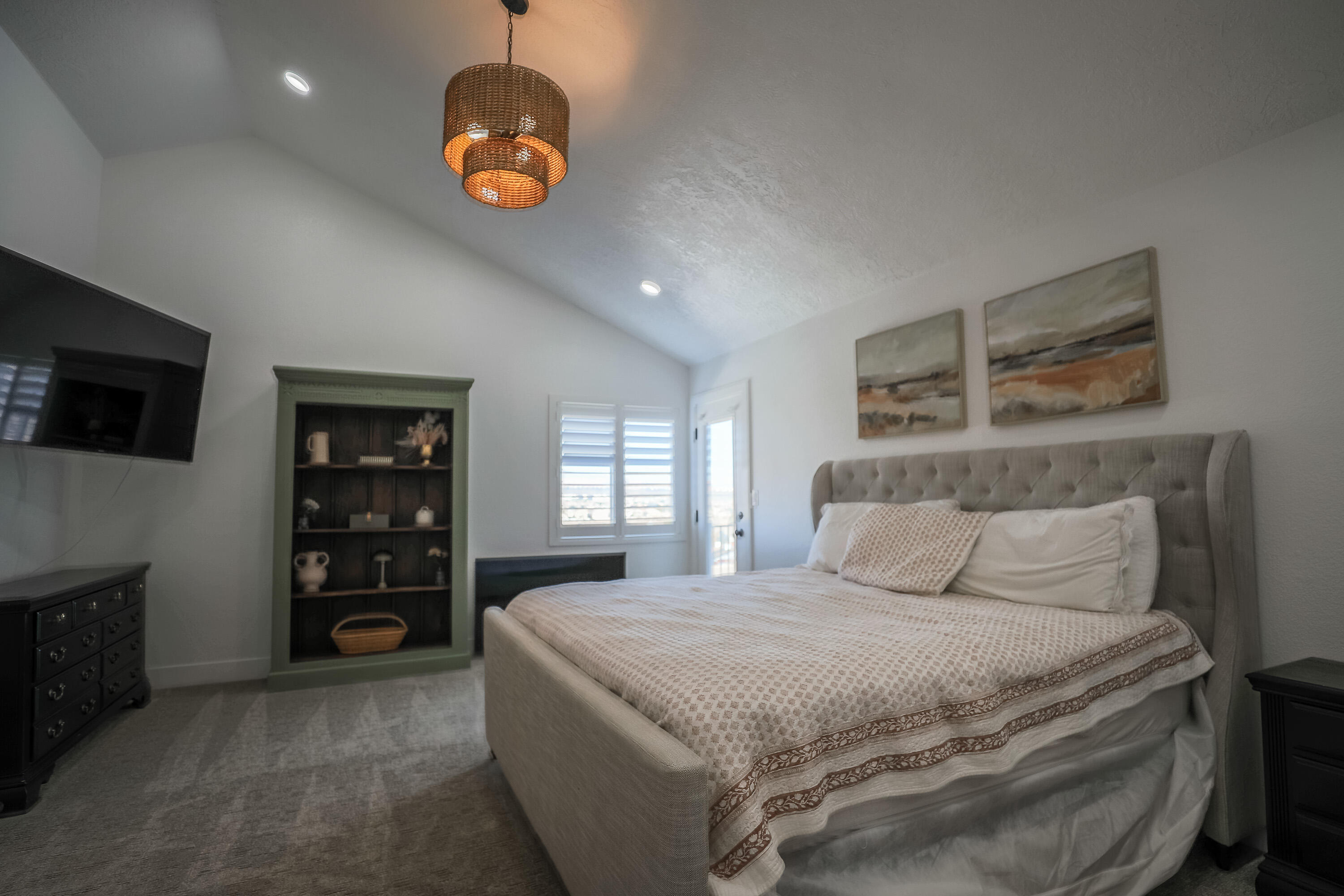 BLOOMINGTON HILLS - Residential