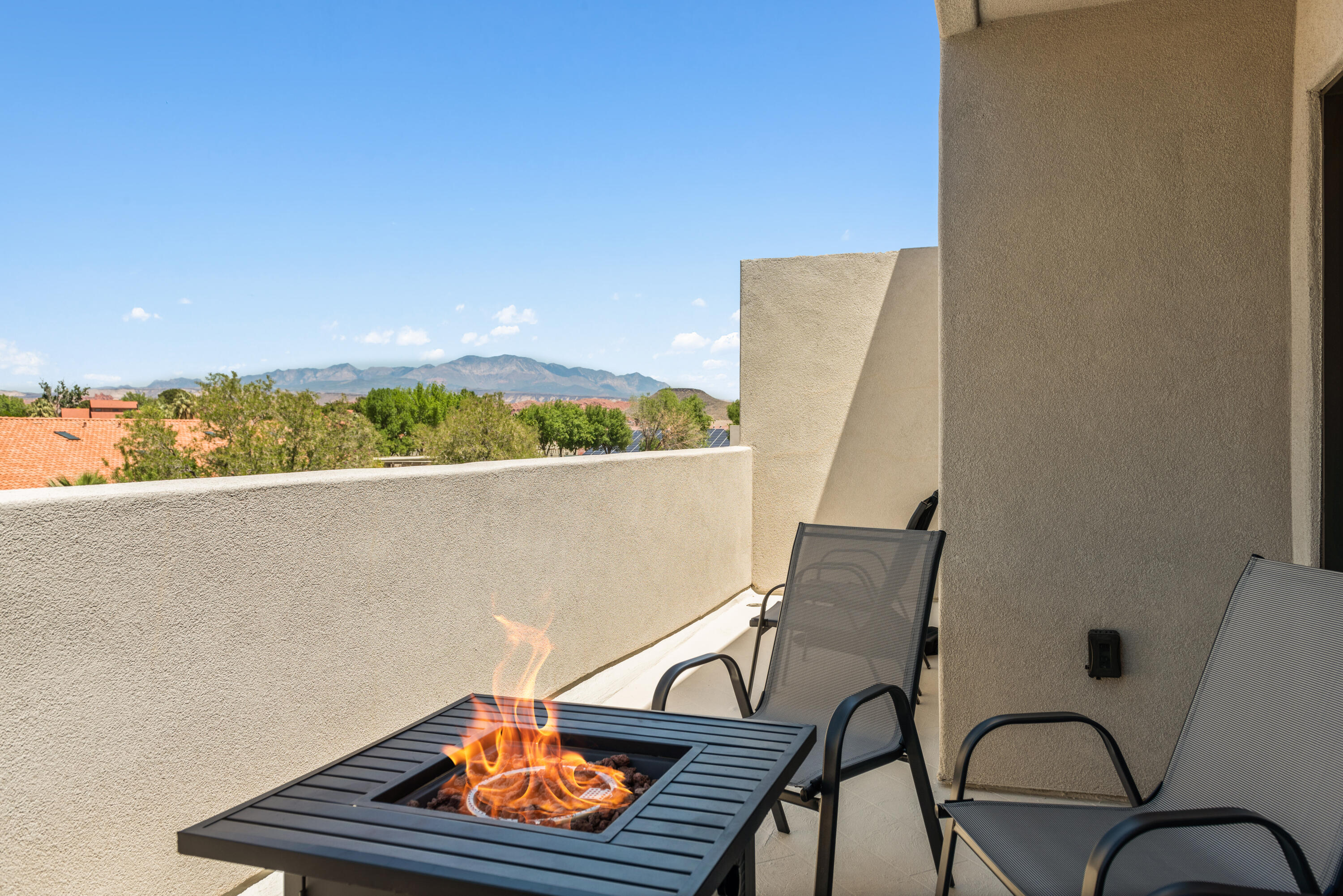 VUE AT GREEN VALLEY - Residential