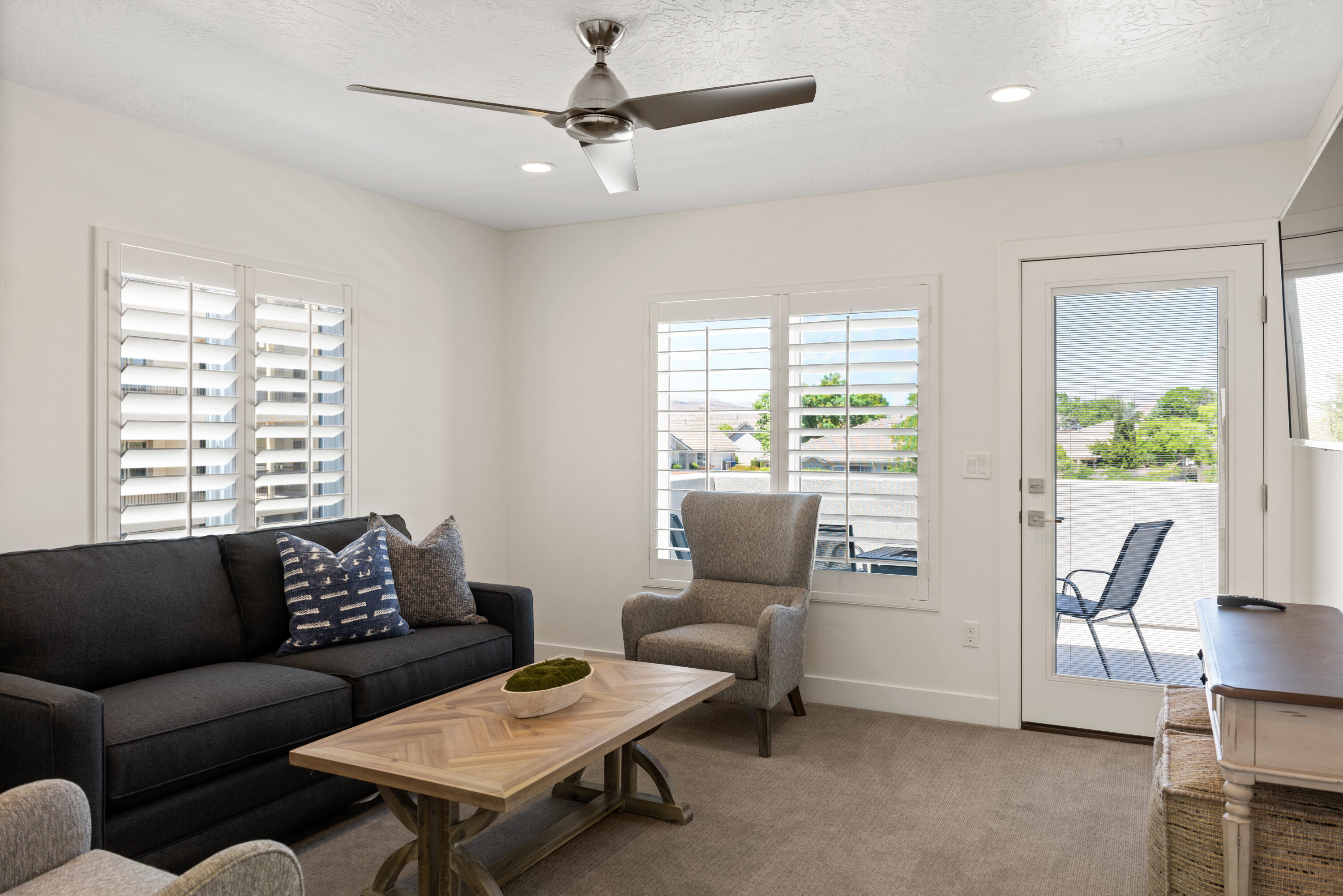 VUE AT GREEN VALLEY - Residential