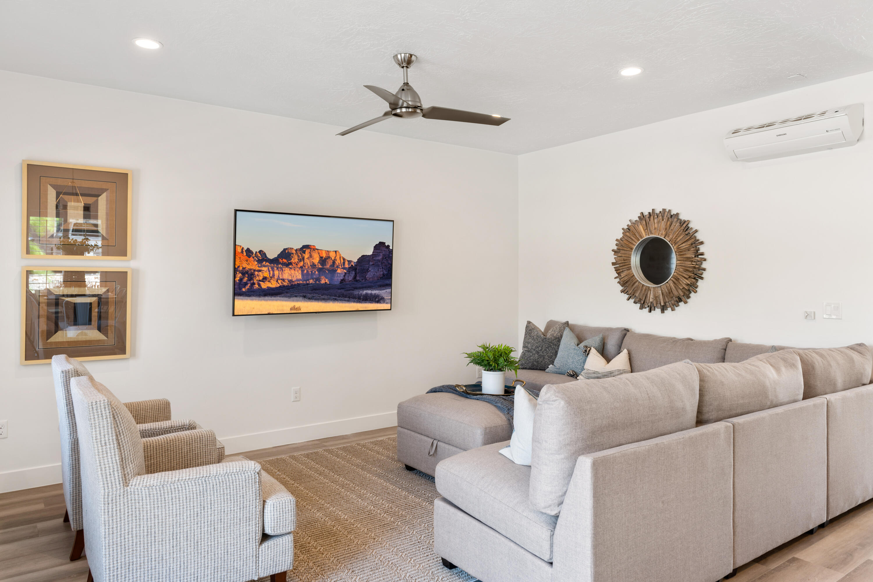 VUE AT GREEN VALLEY - Residential