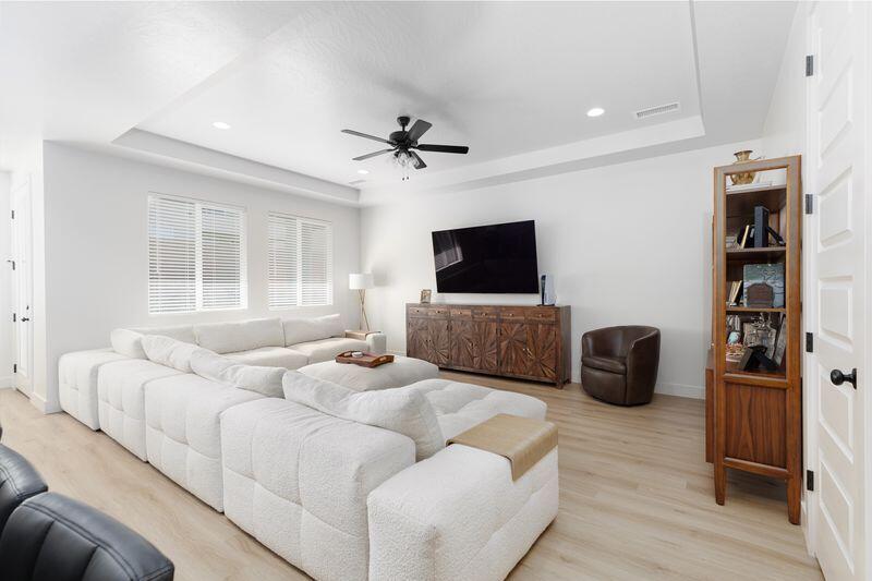 HURRICANE VIEWS - Residential