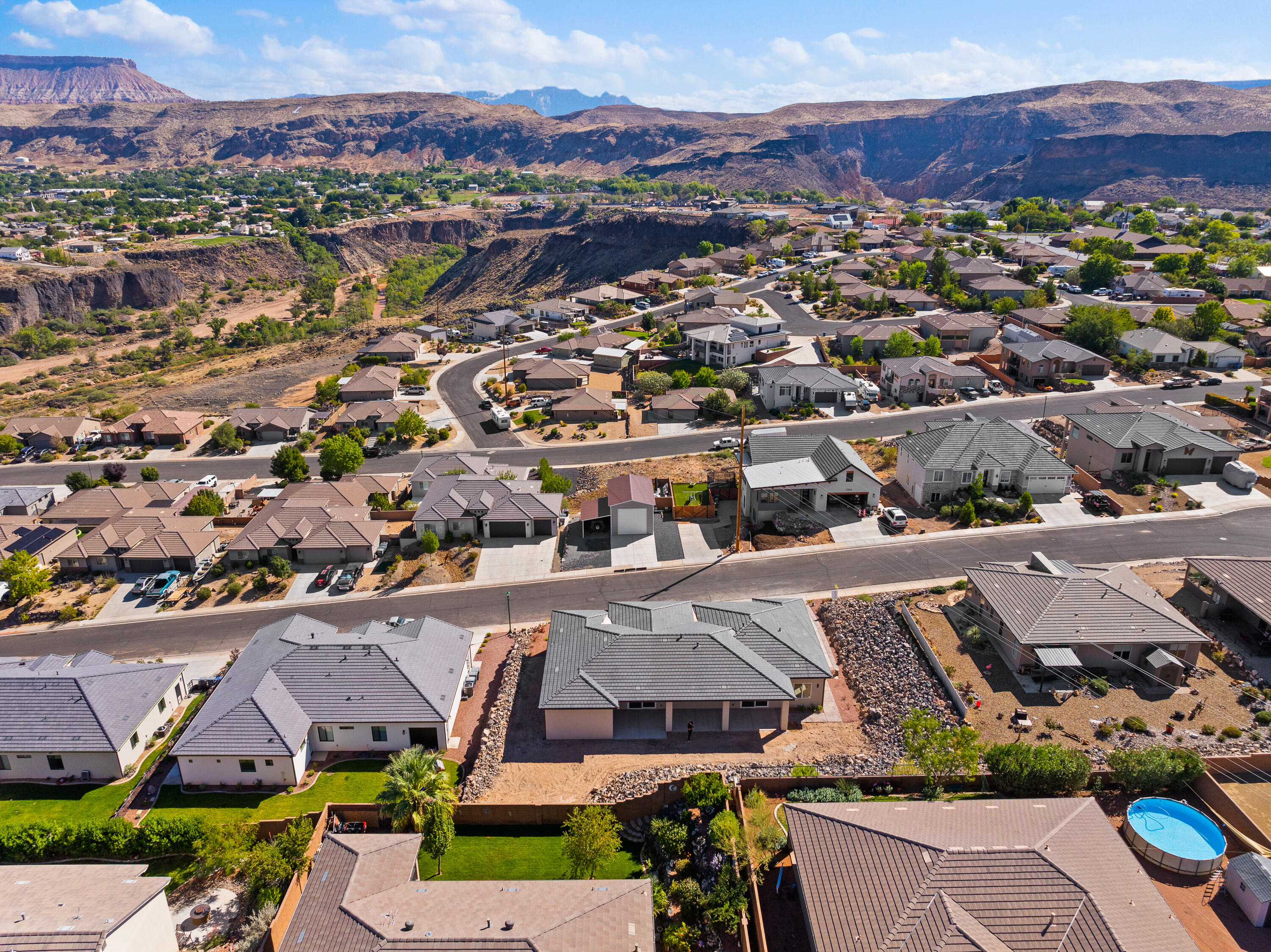 SUNSET RIDGE - Residential