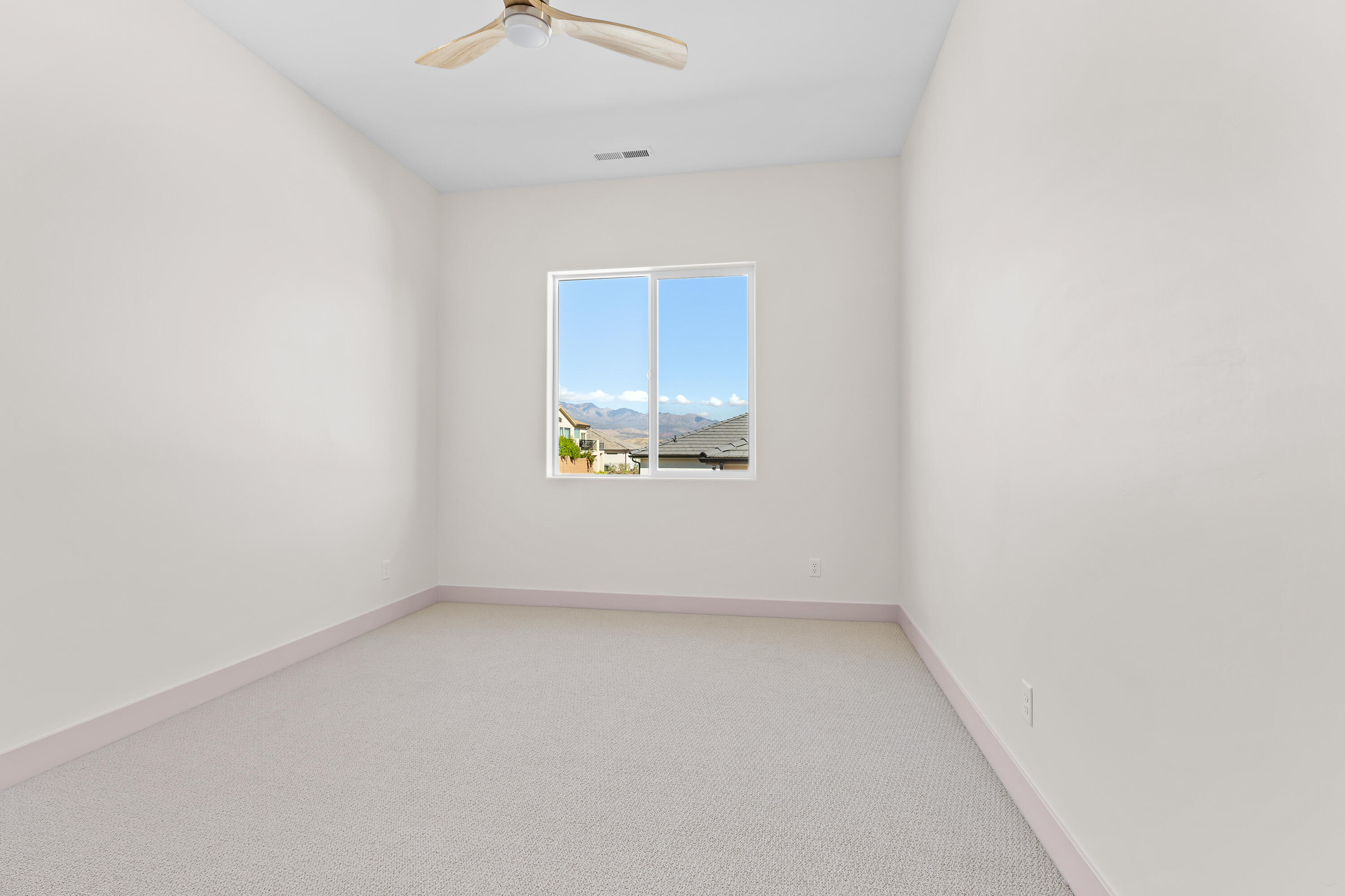 SUNSET RIDGE - Residential