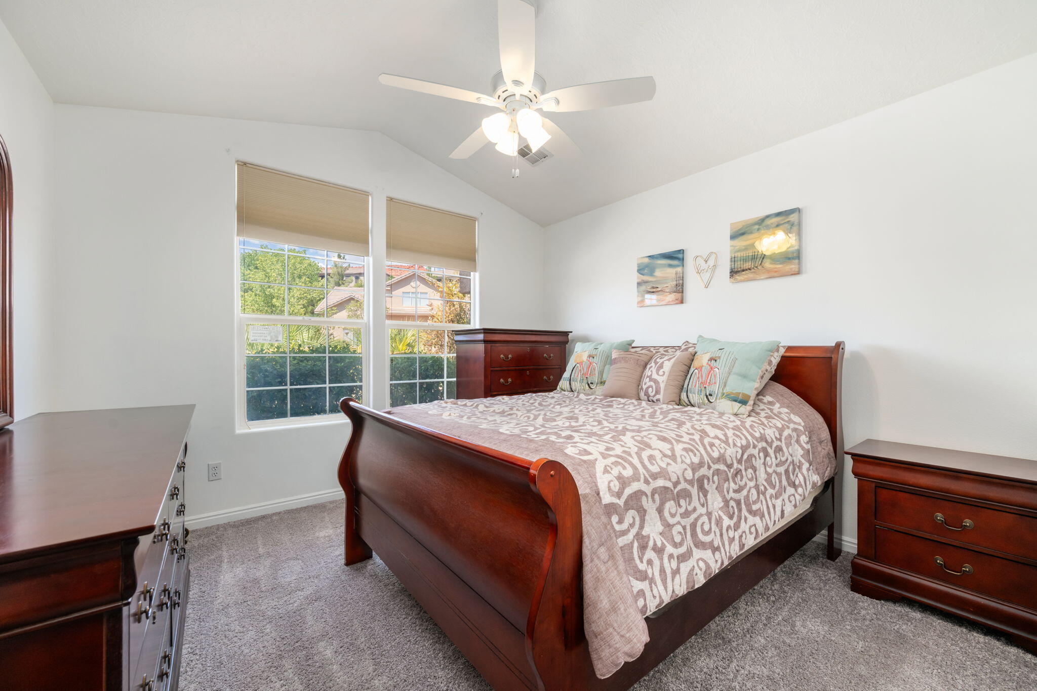 PARADISE WEST - Residential